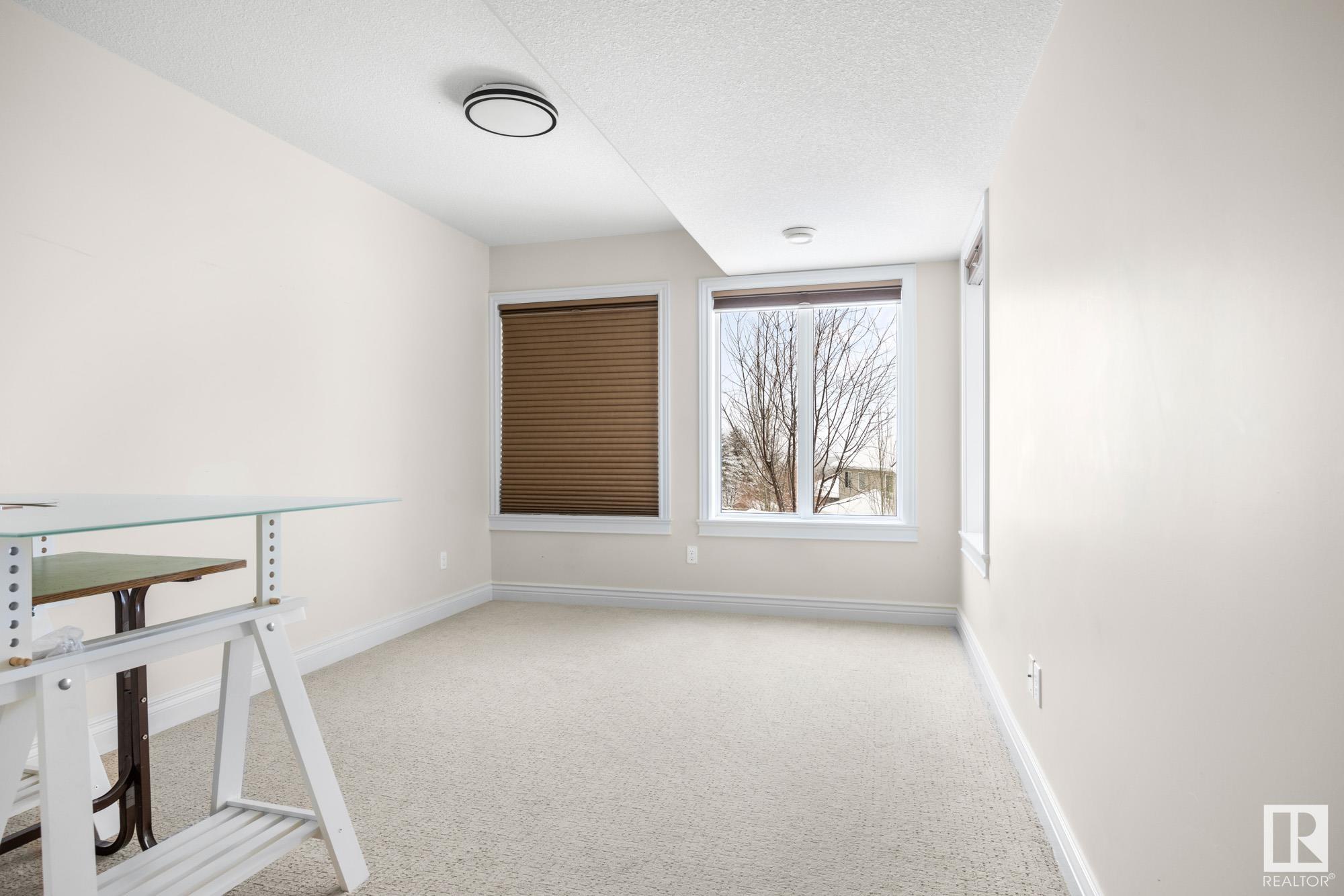 79 OAK VISTA Drive
