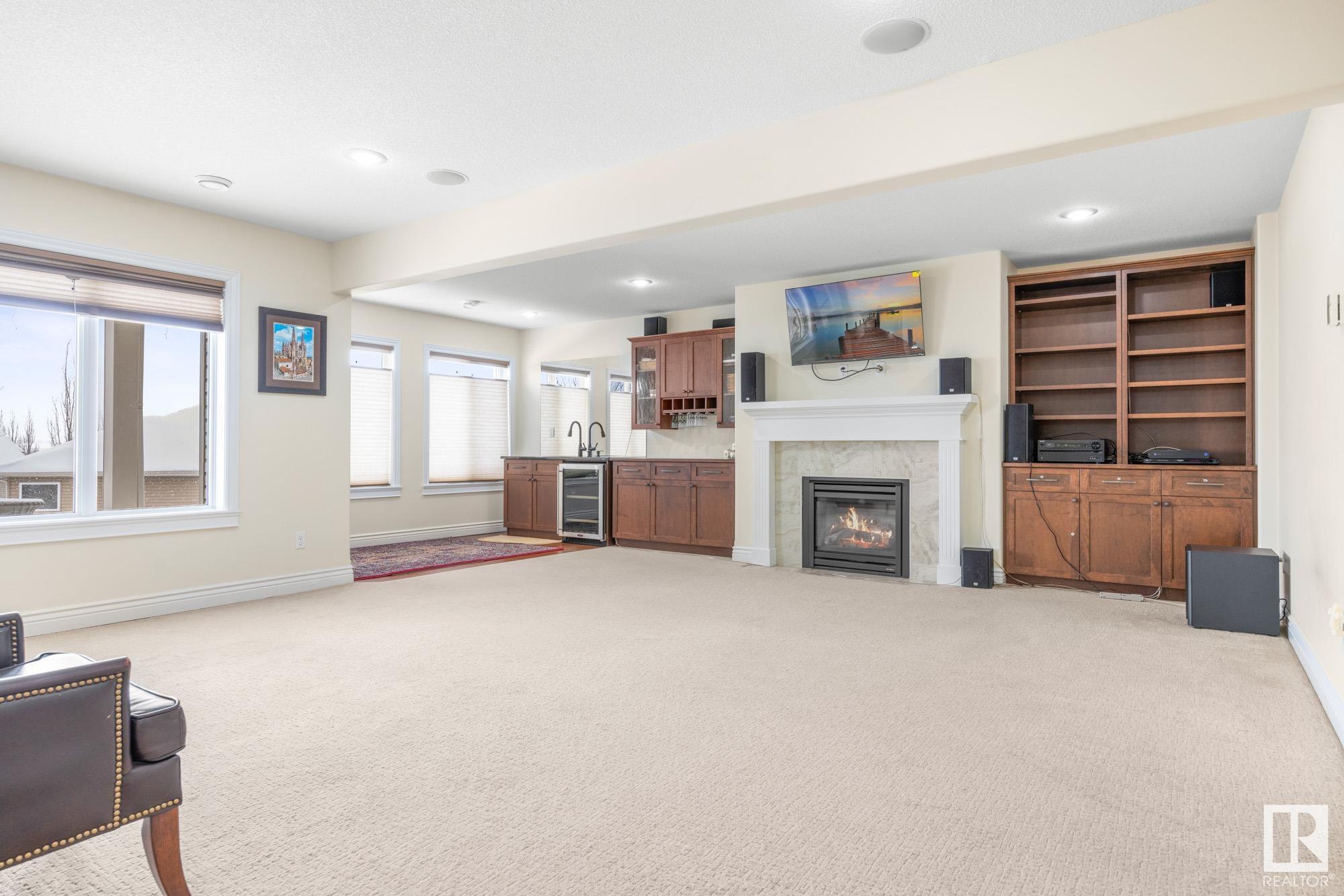 79 OAK VISTA Drive