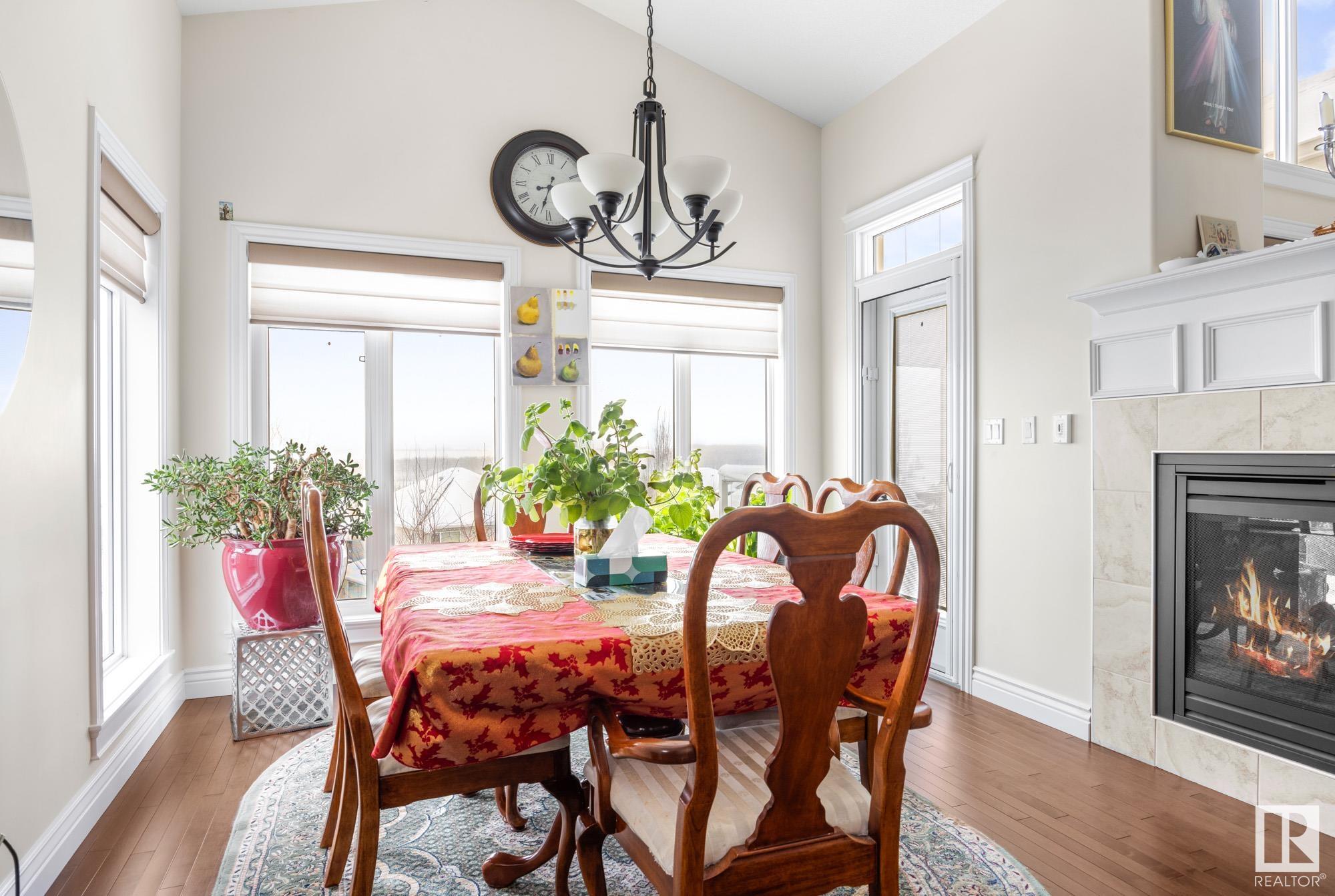 79 OAK VISTA Drive