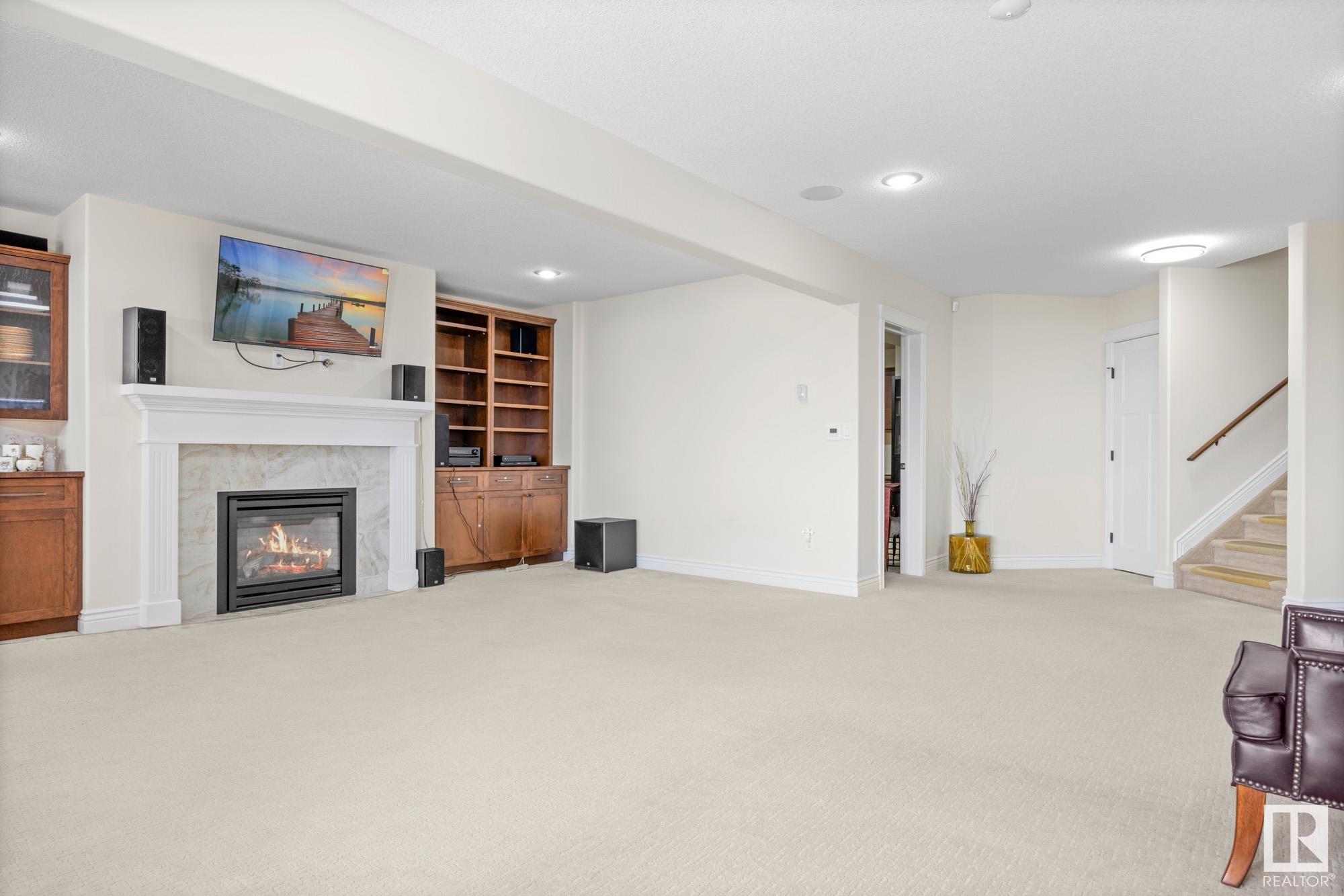 79 OAK VISTA Drive