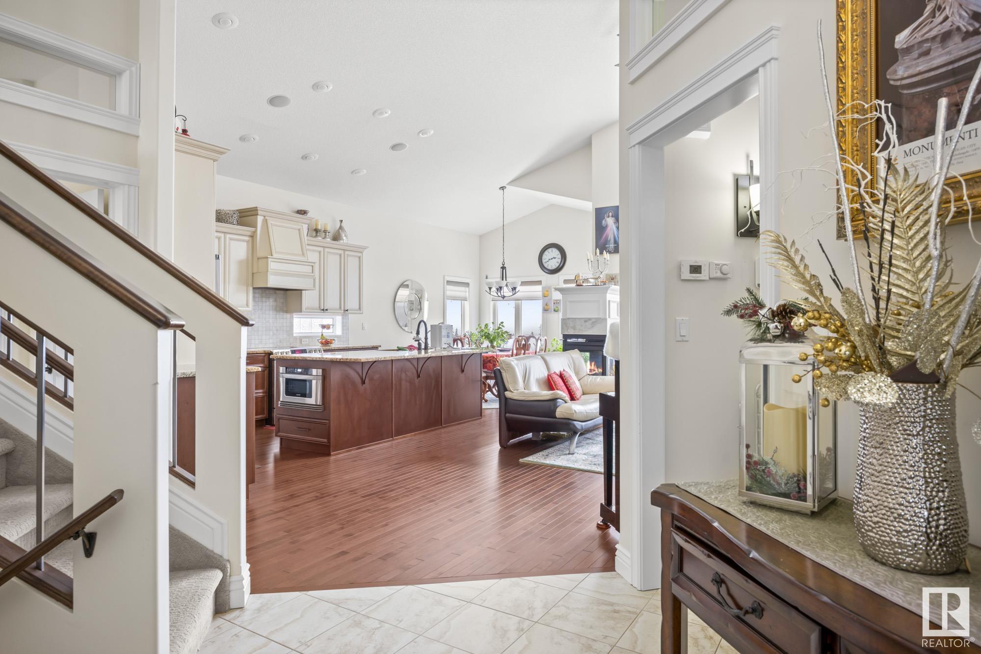 79 OAK VISTA Drive