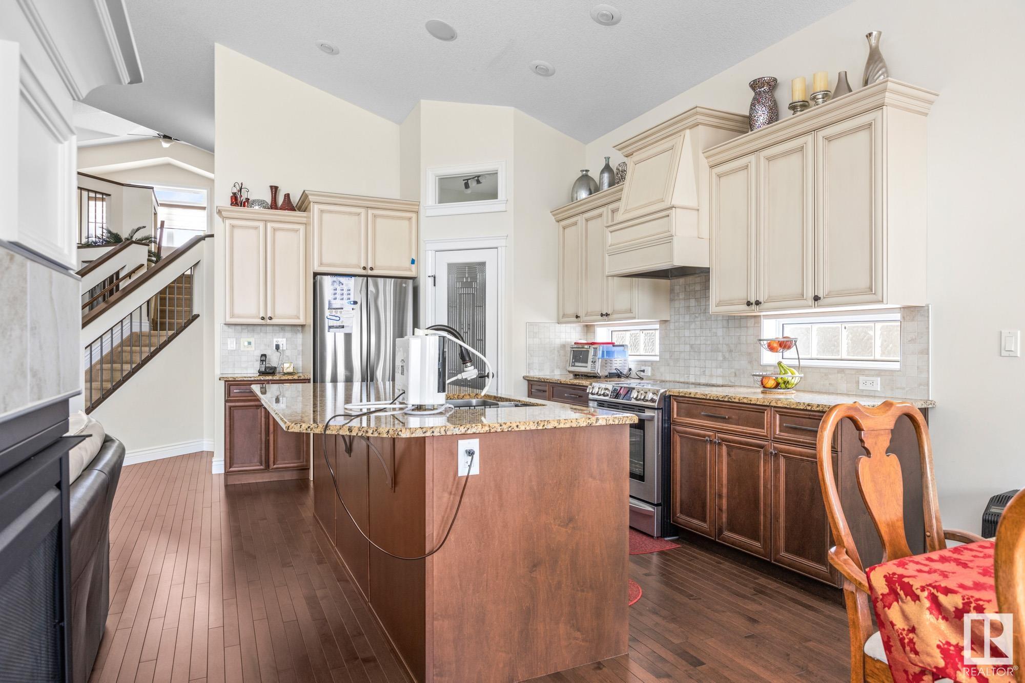 79 OAK VISTA Drive
