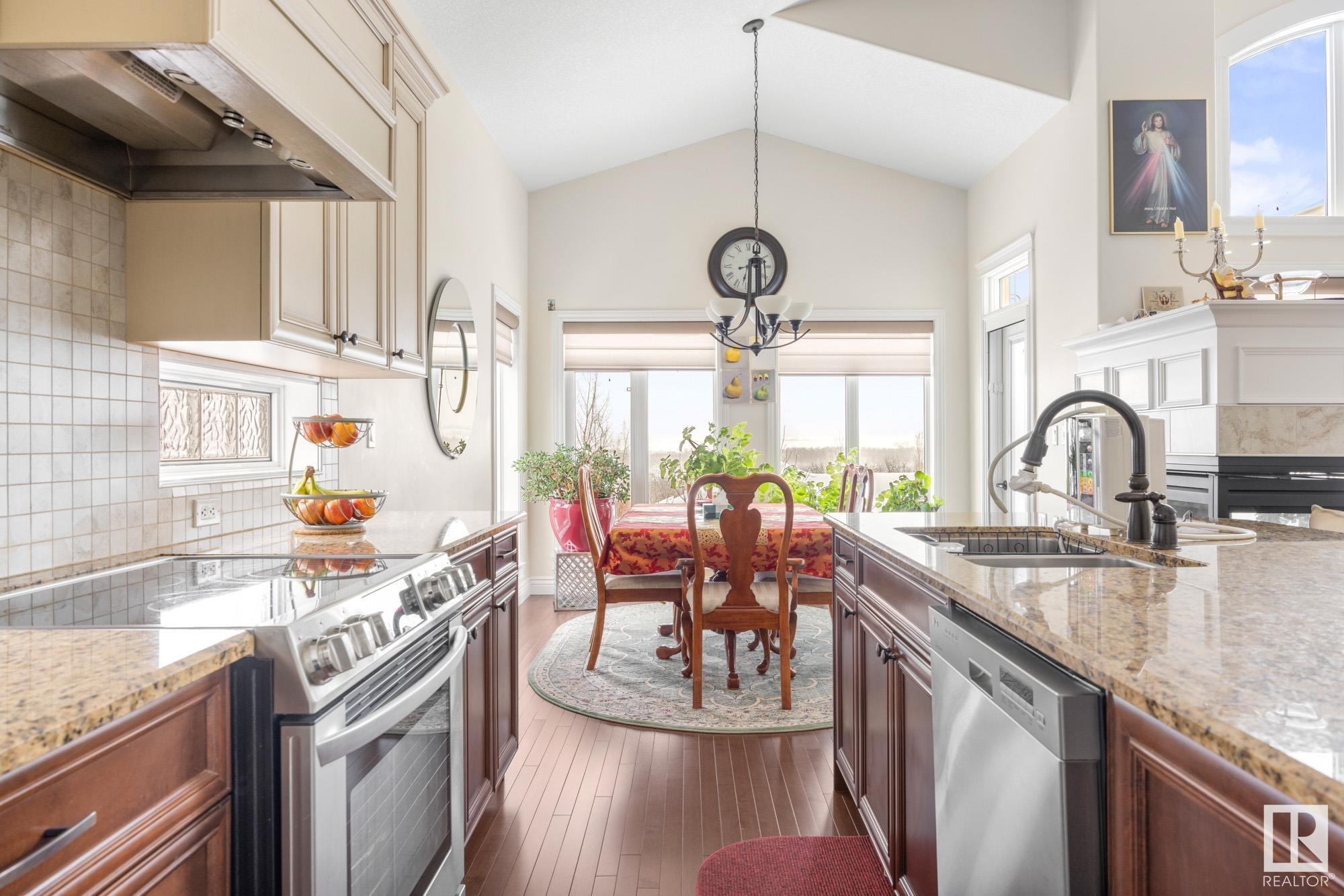 79 OAK VISTA Drive
