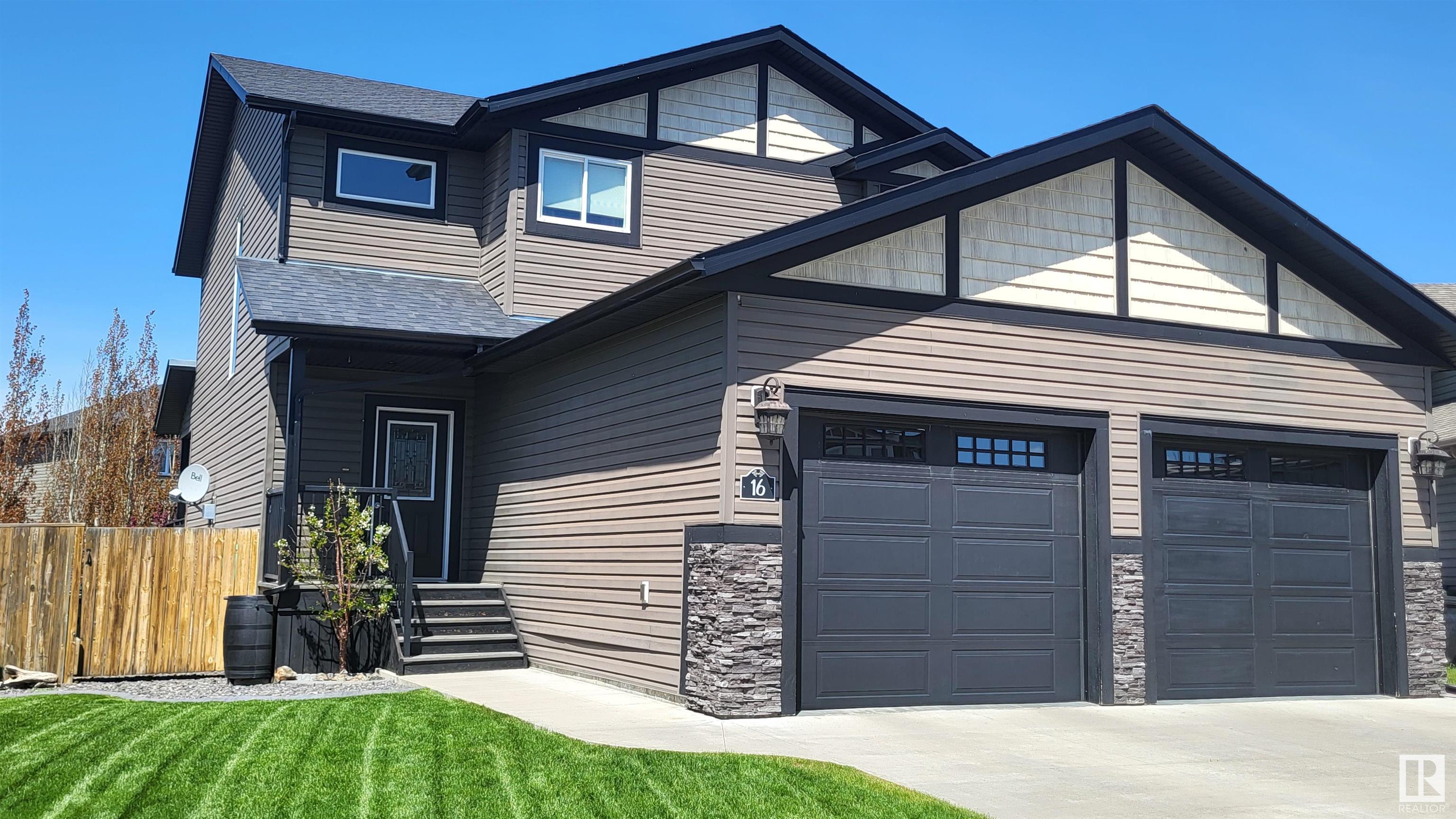 Olds Detached Single Family for sale:  4 bedroom 1,914.05 sq.ft. (Listed 2025-04-04)