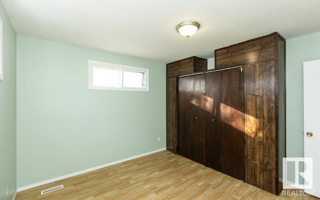9836 100 Street