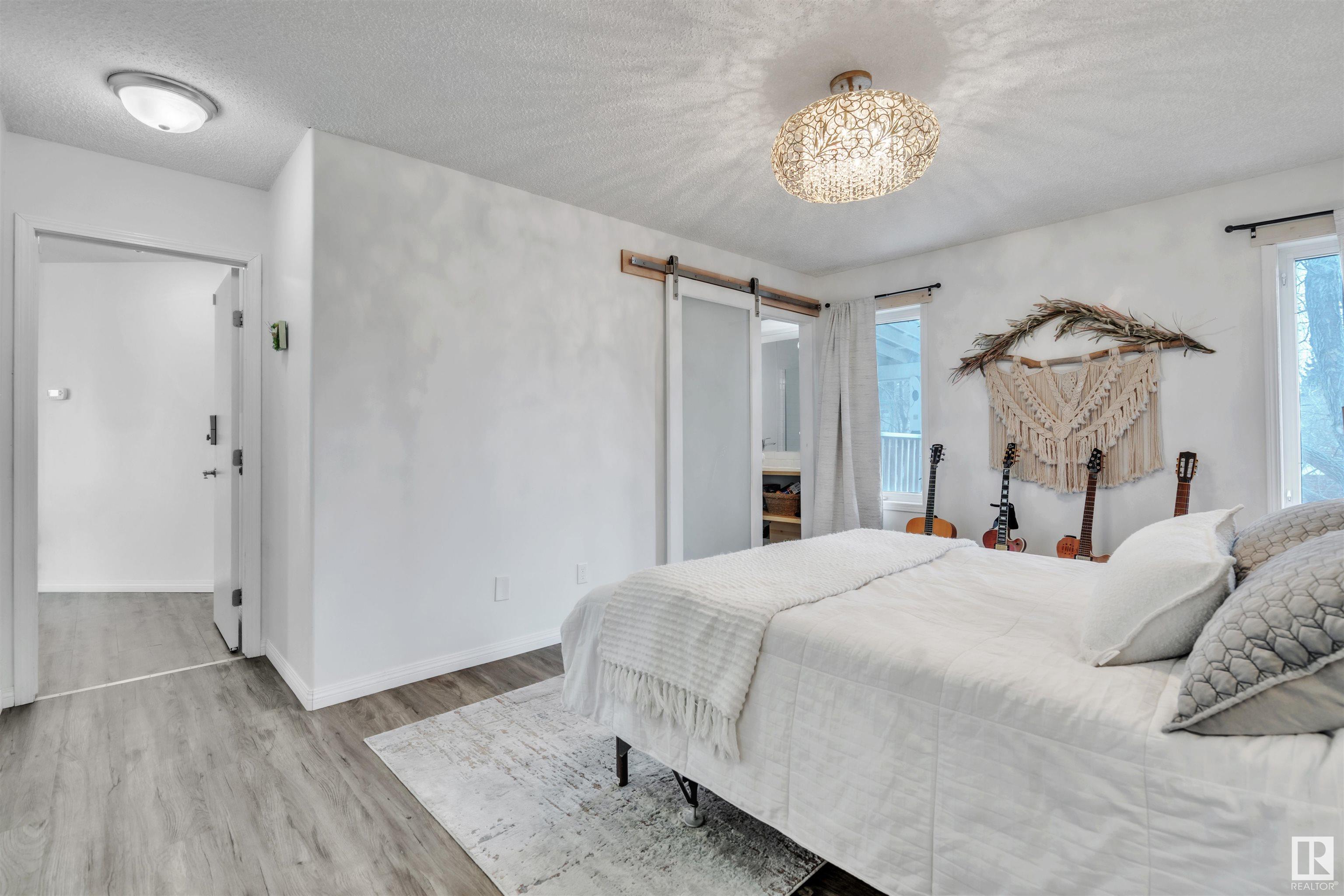 1603 1 Avenue