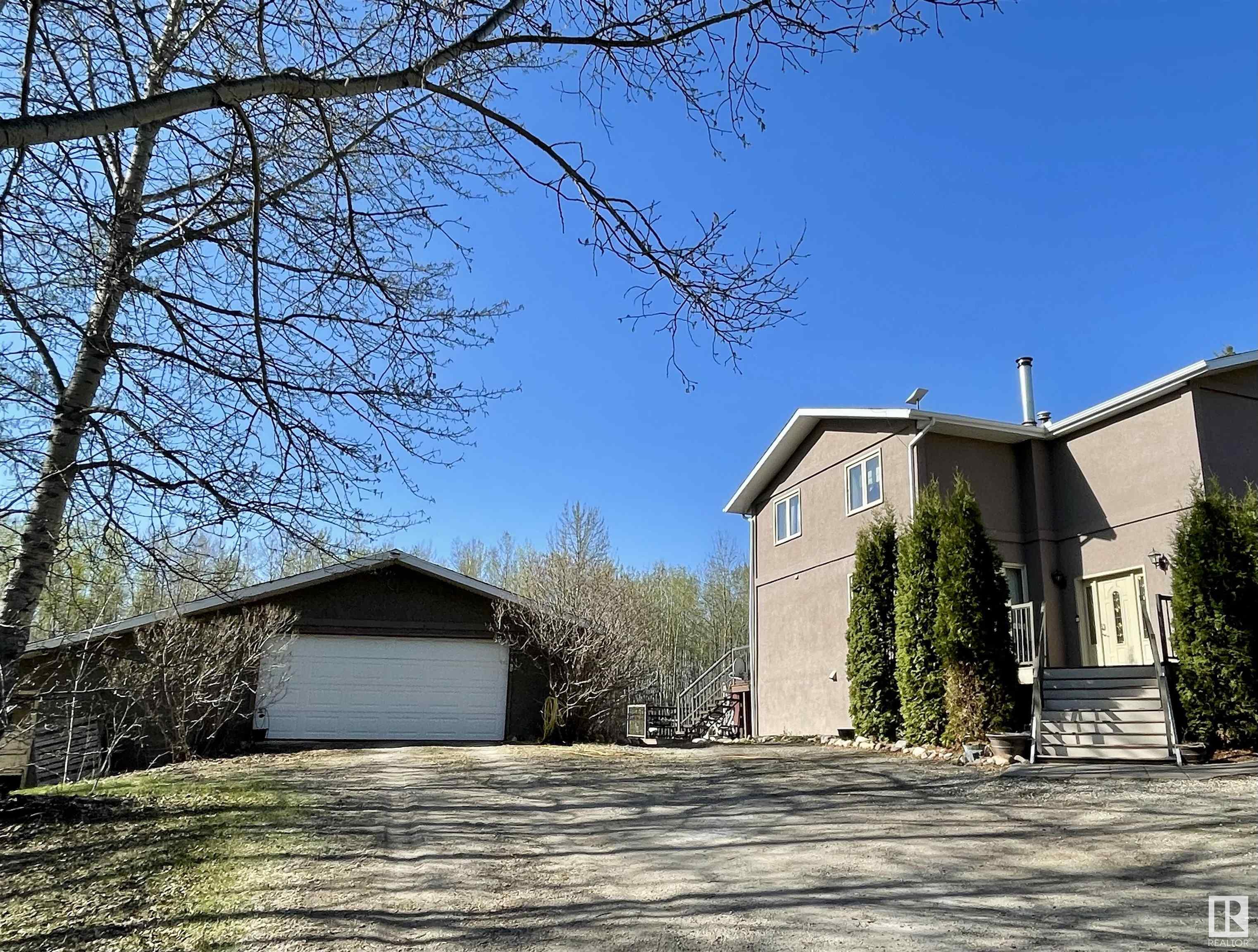 16 1511 PARKLAND Drive