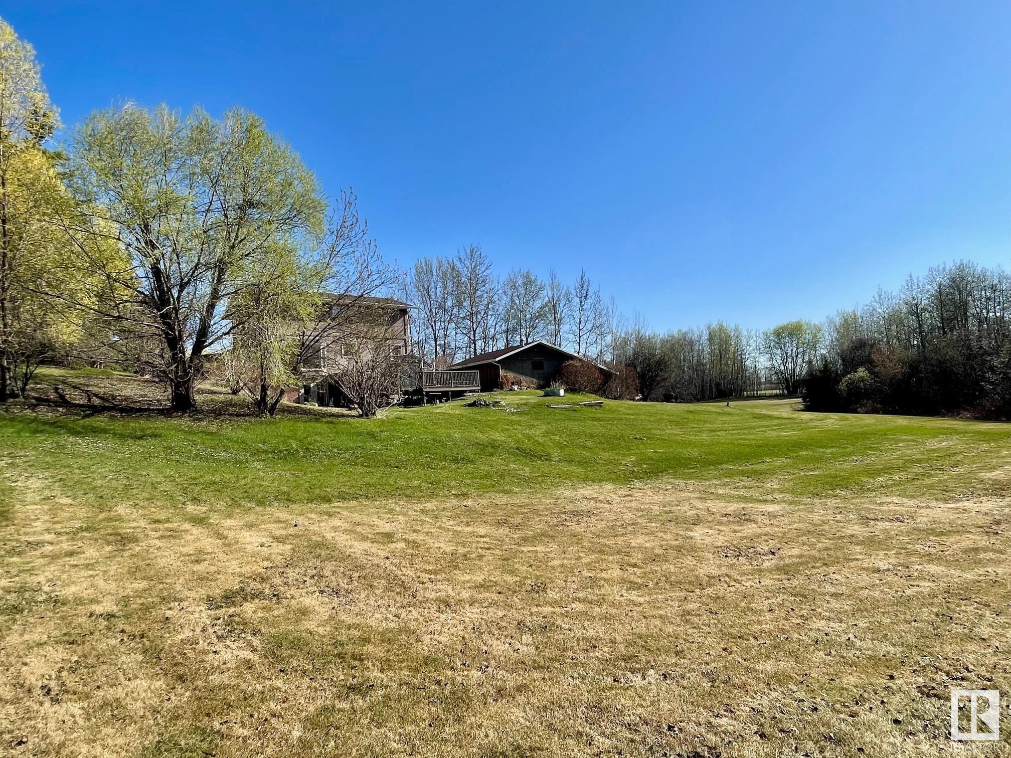 16 1511 PARKLAND Drive