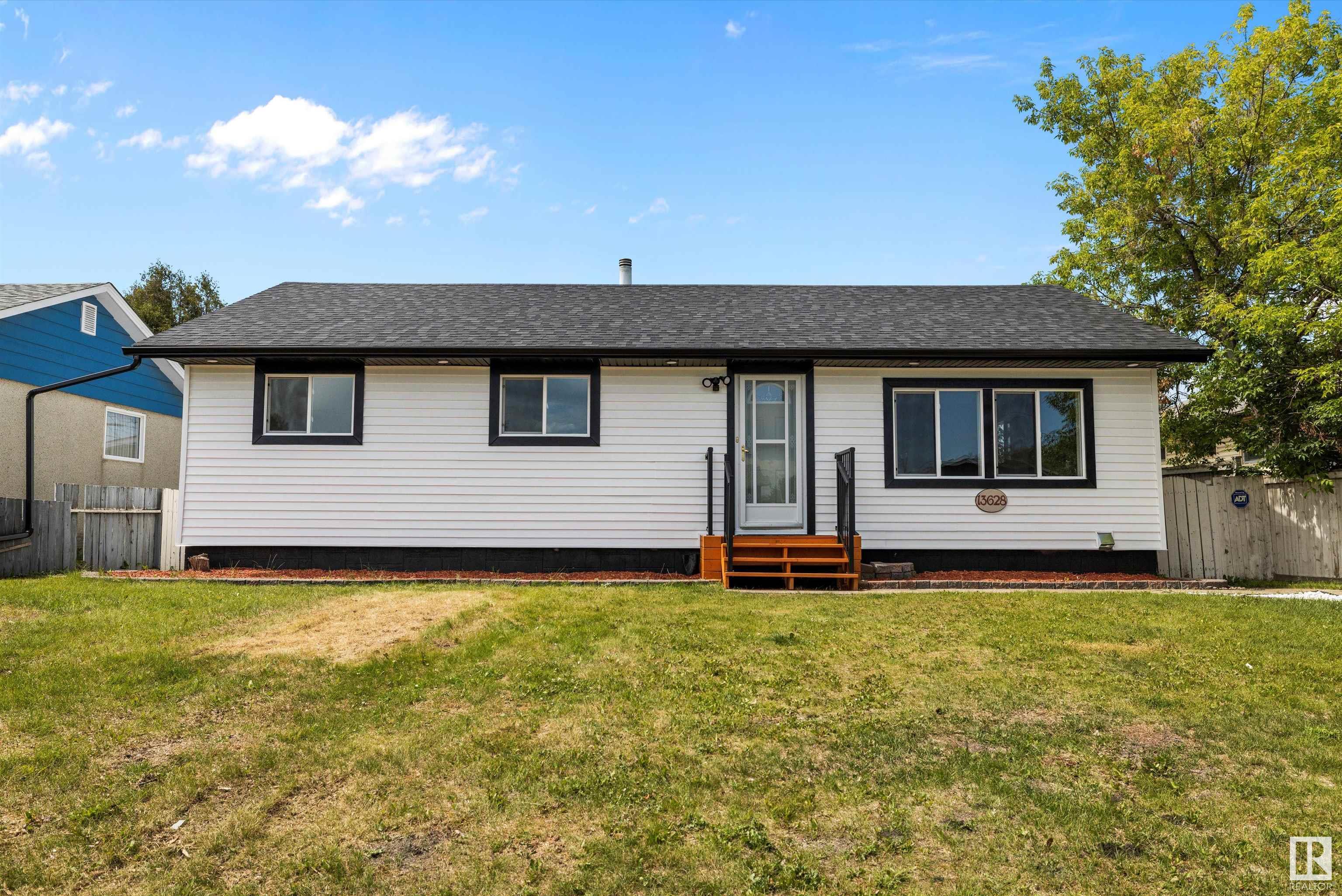 Edmonton Detached Single Family for sale:  5 bedroom 1,056.70 sq.ft. (Listed 2025-06-27)