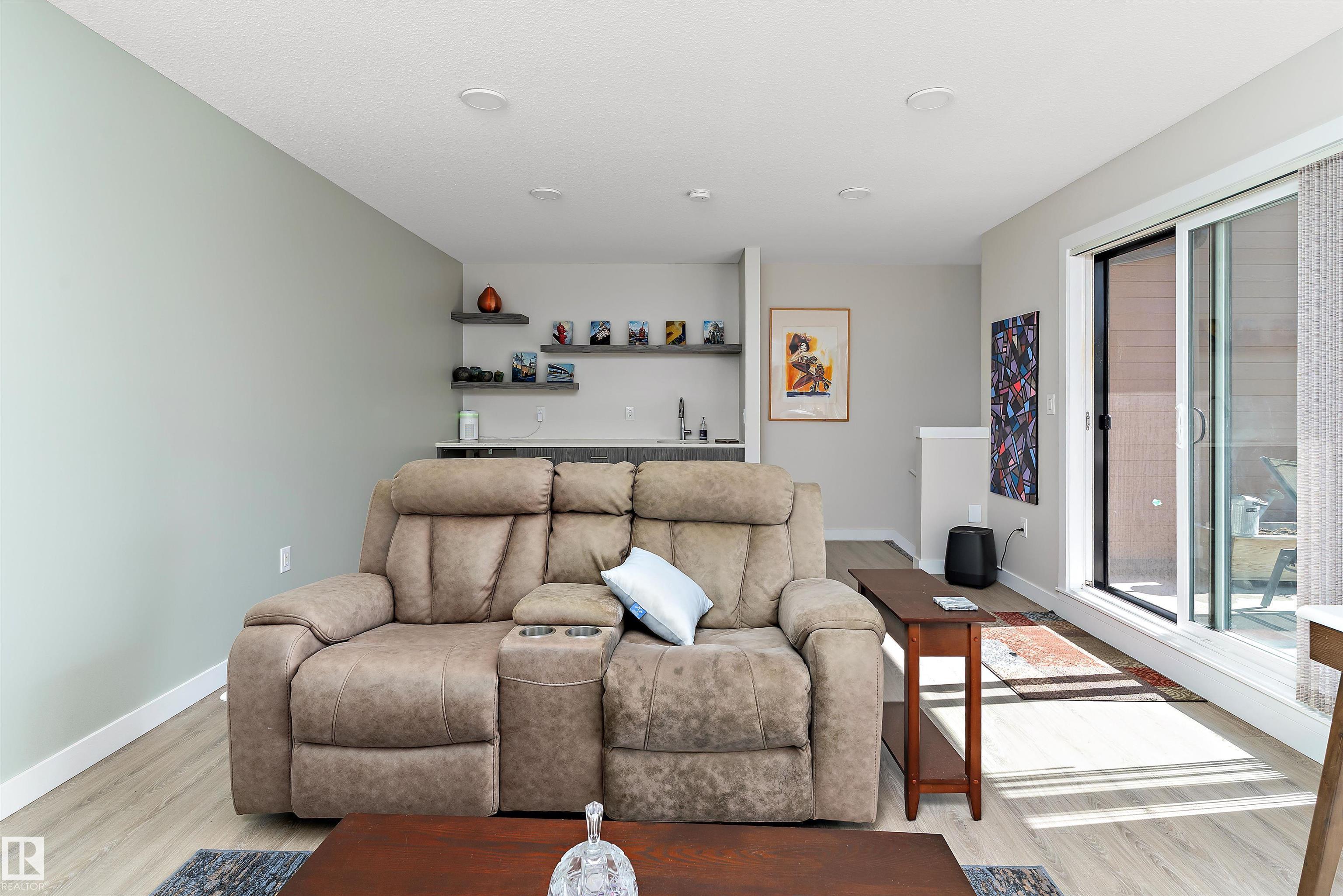 Picture for 12204 117 AV NW