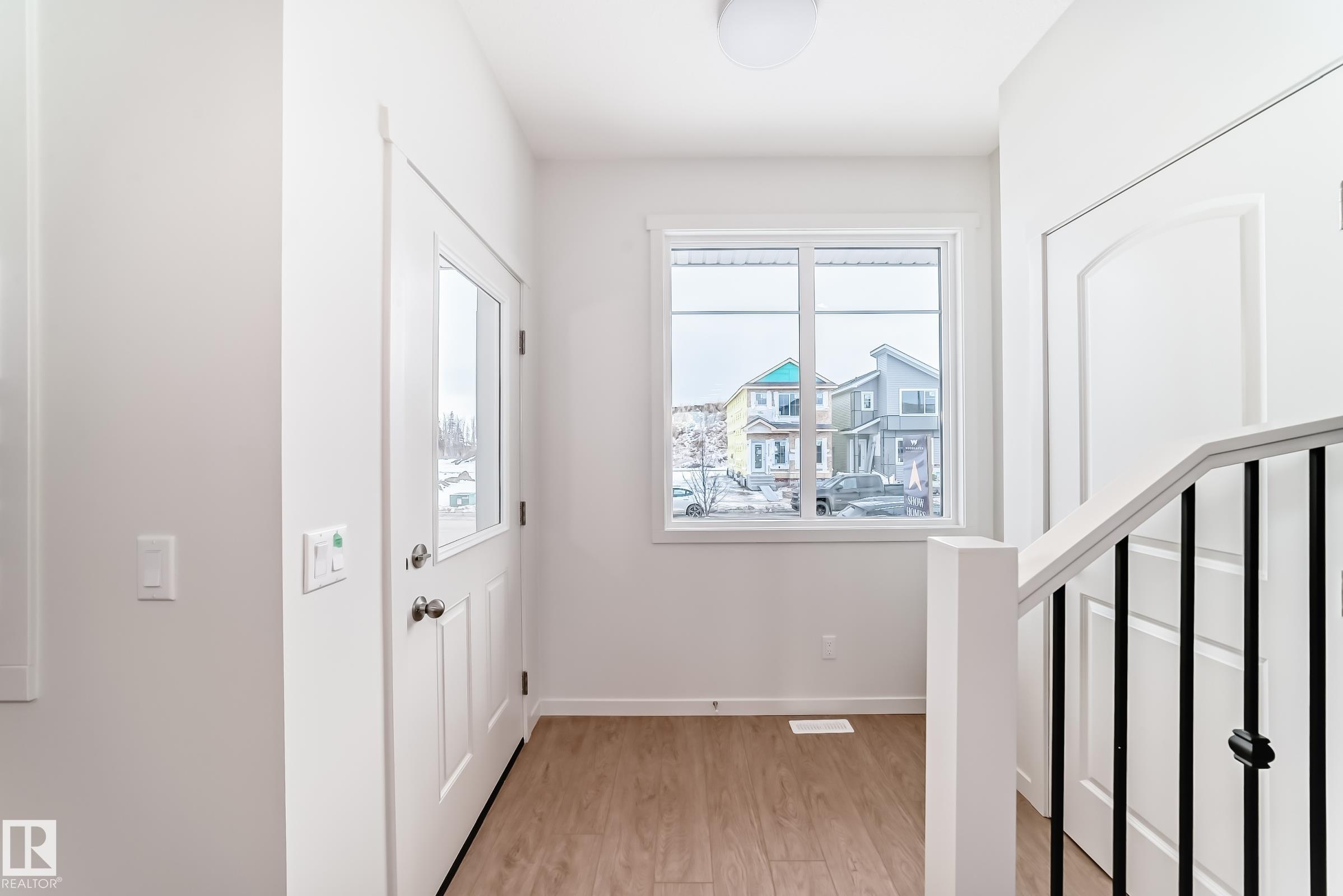 Picture for 322 EDGEMONT DR NW