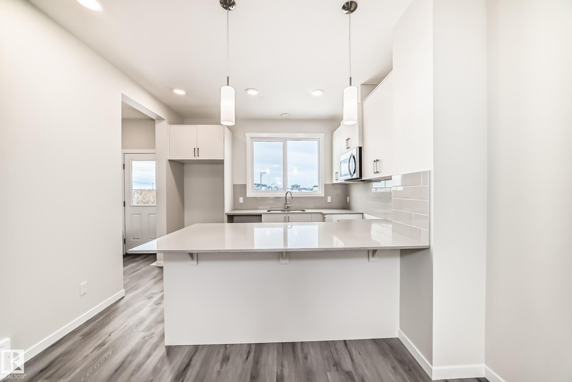 Picture for 326 EDGEMONT DR NW