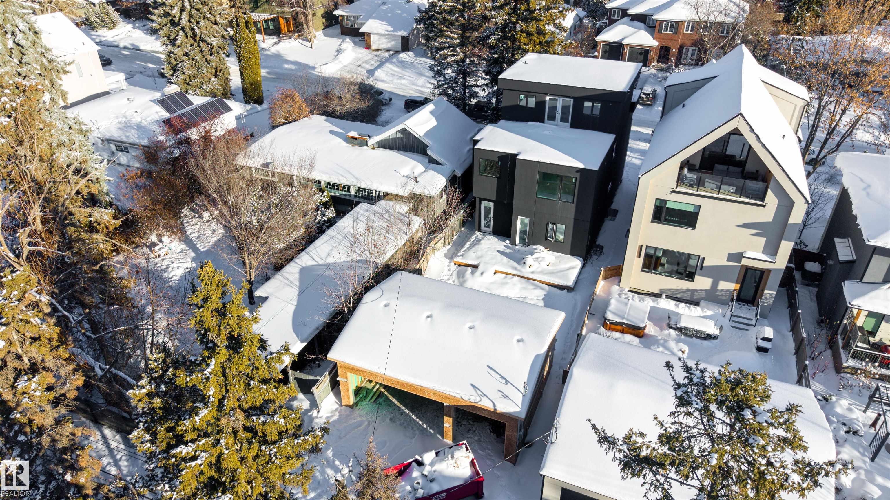 Picture for 8318 120 ST NW