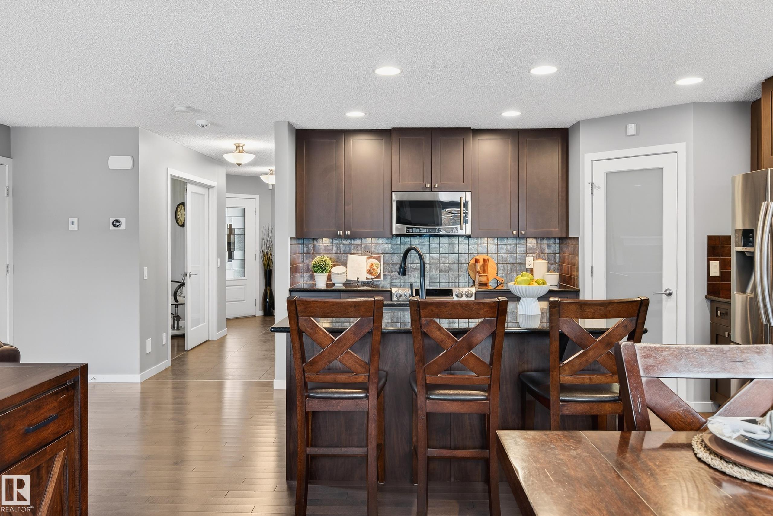 Picture for 21711 85 AV NW