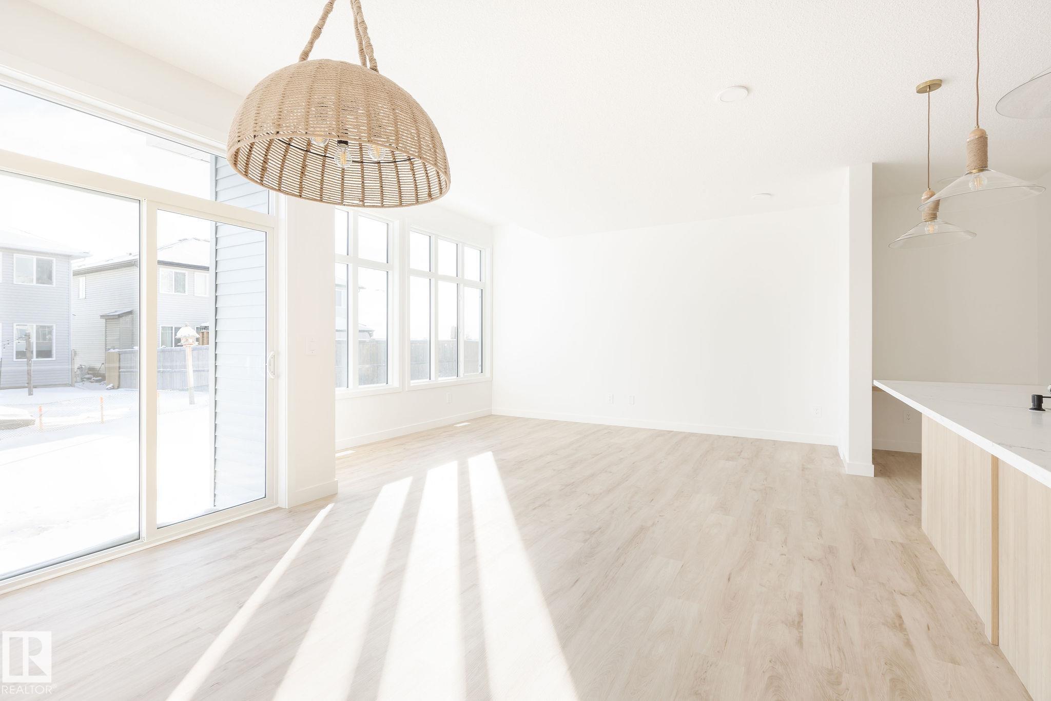 Picture for 20624 43 AV NW