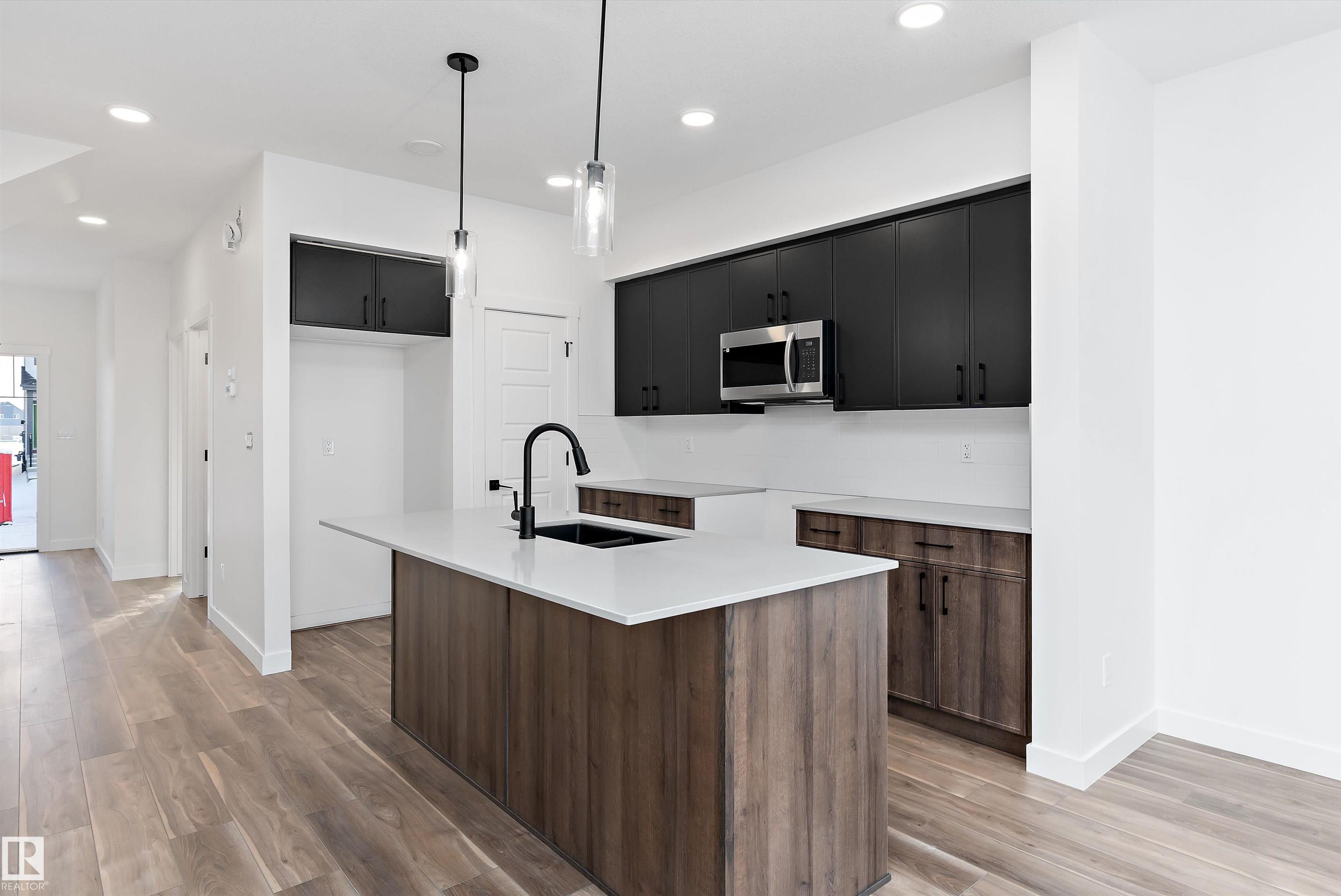 Picture for 18920 28 AV NW