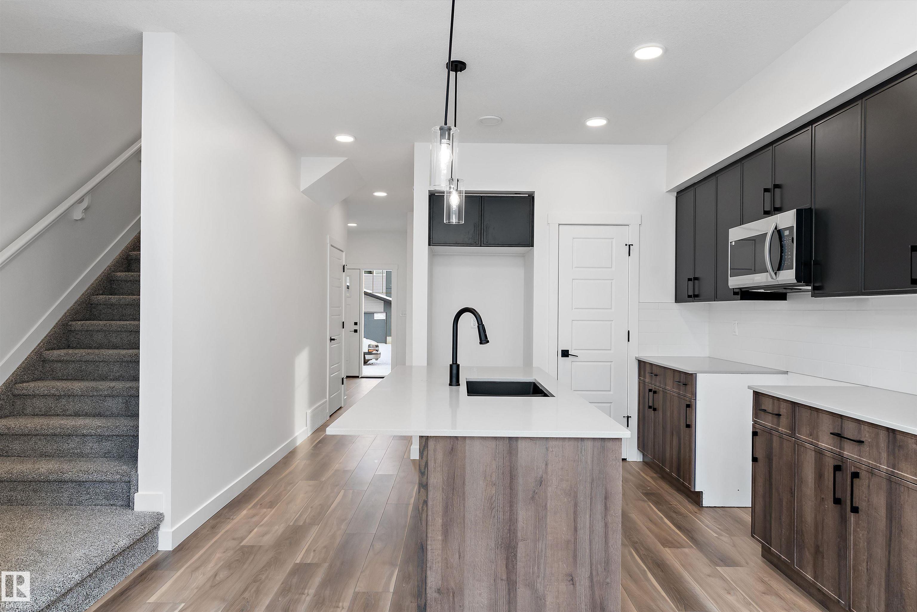 Picture for 18920 28 AV NW