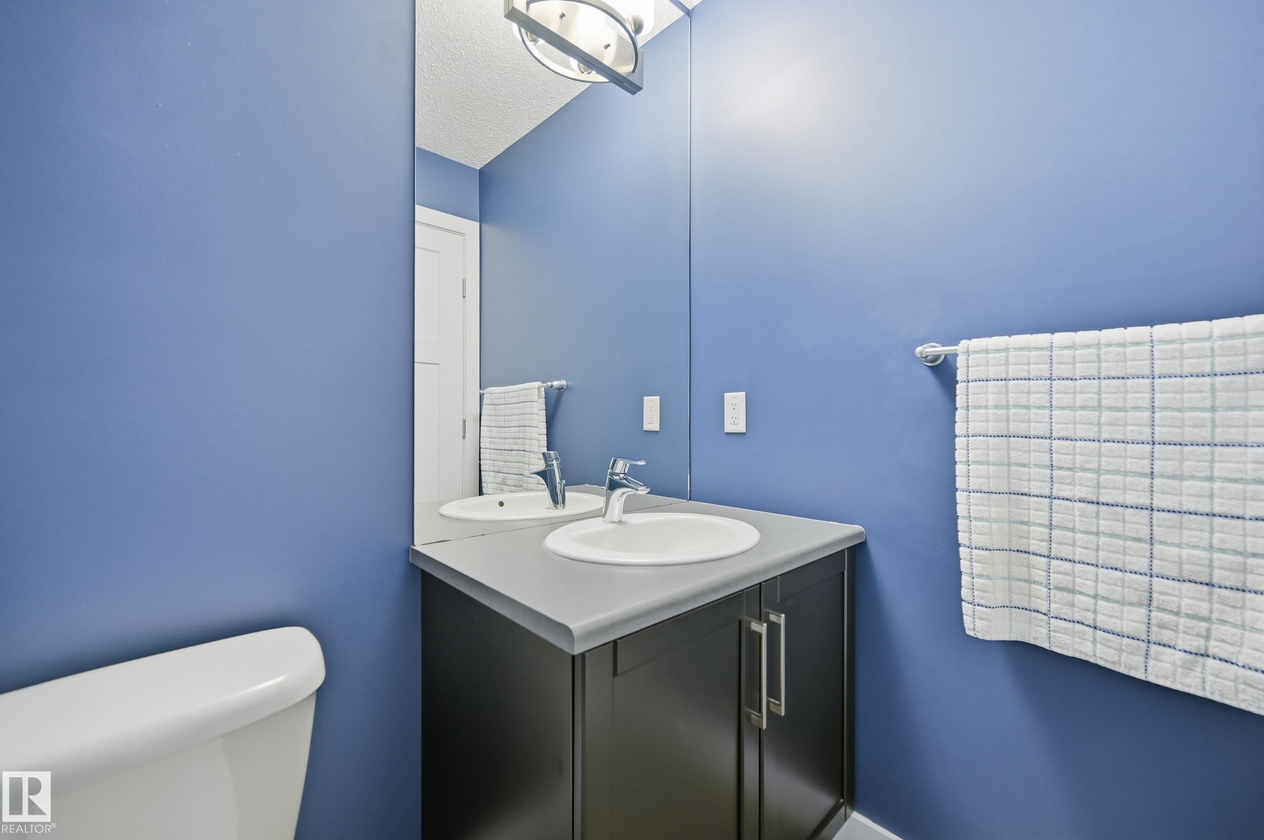 Photo 18 at 22112 88 Avenue NW, Rosenthal, Edmonton