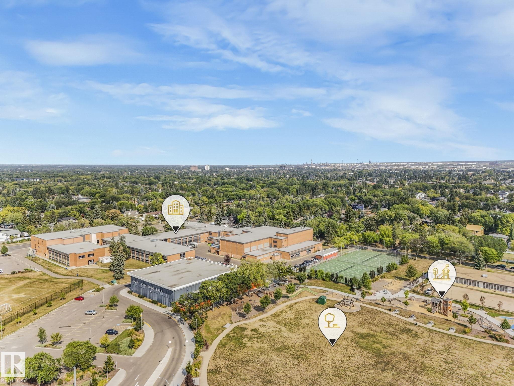 Photo 12 at 7942 89 Avenue NW, Idylwylde, Edmonton