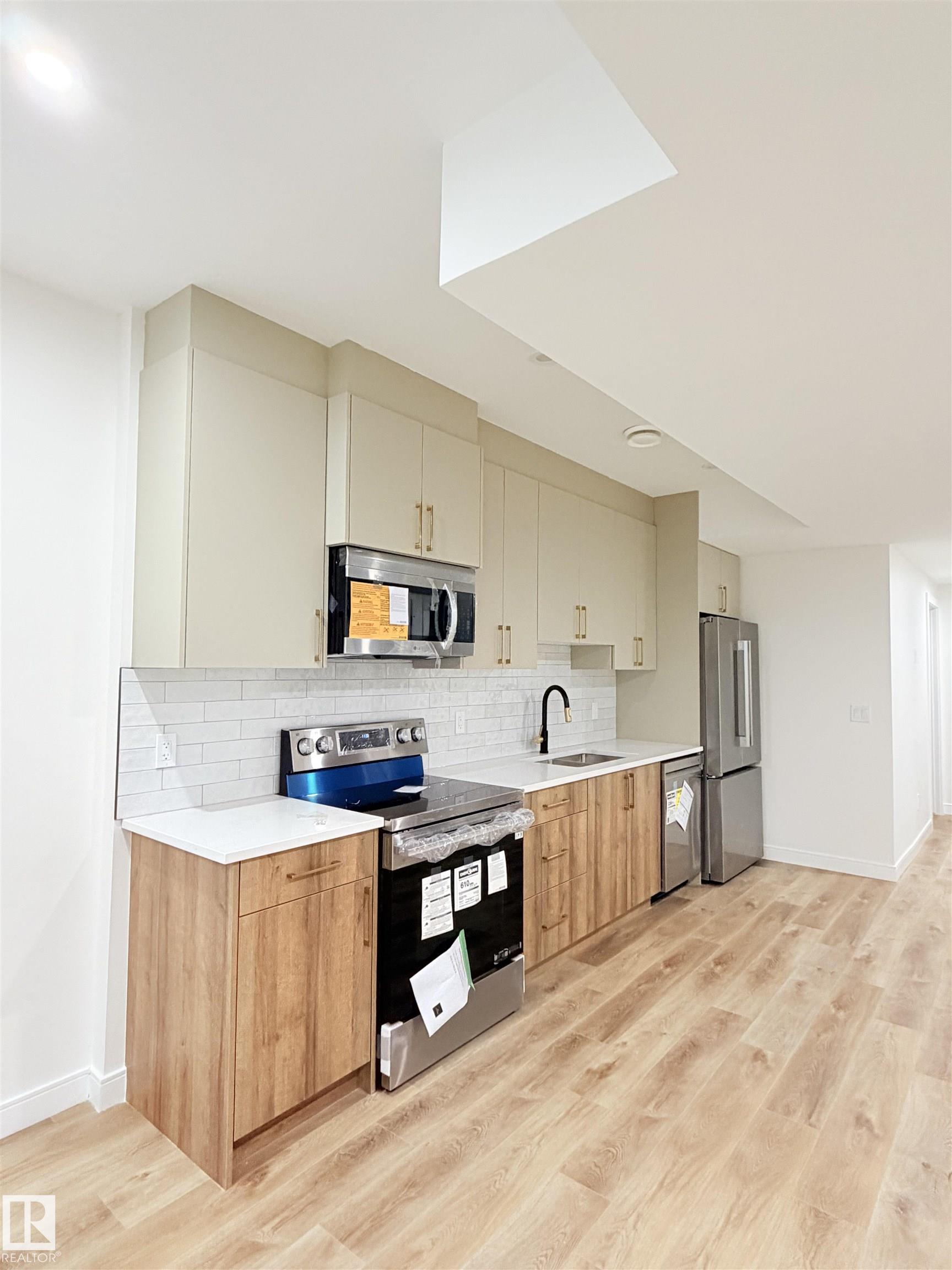 Photo 20 at 7942 89 Avenue NW, Idylwylde, Edmonton