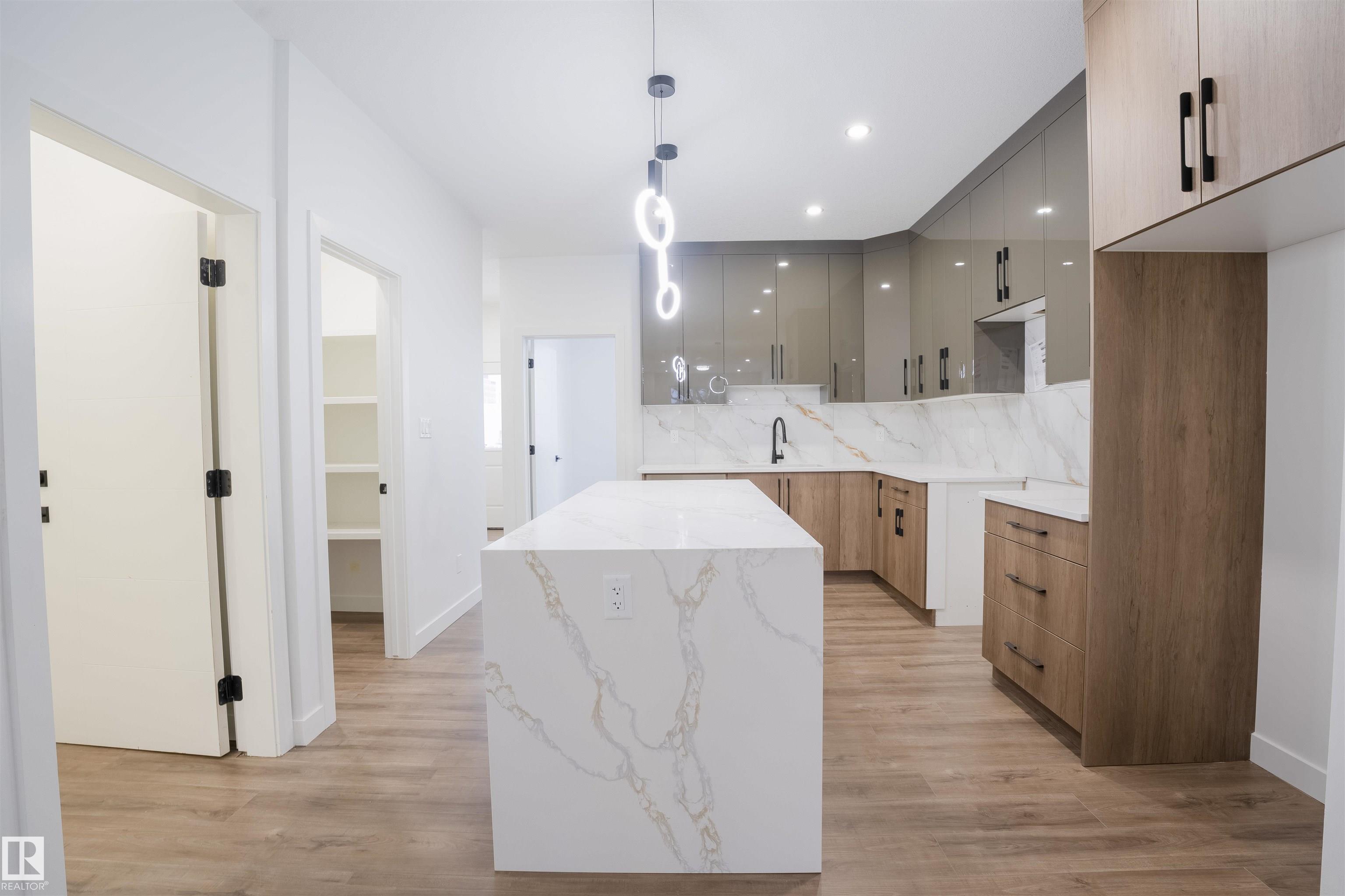 Photo 12 at 5211 104a Street NW, Pleasantview, Edmonton