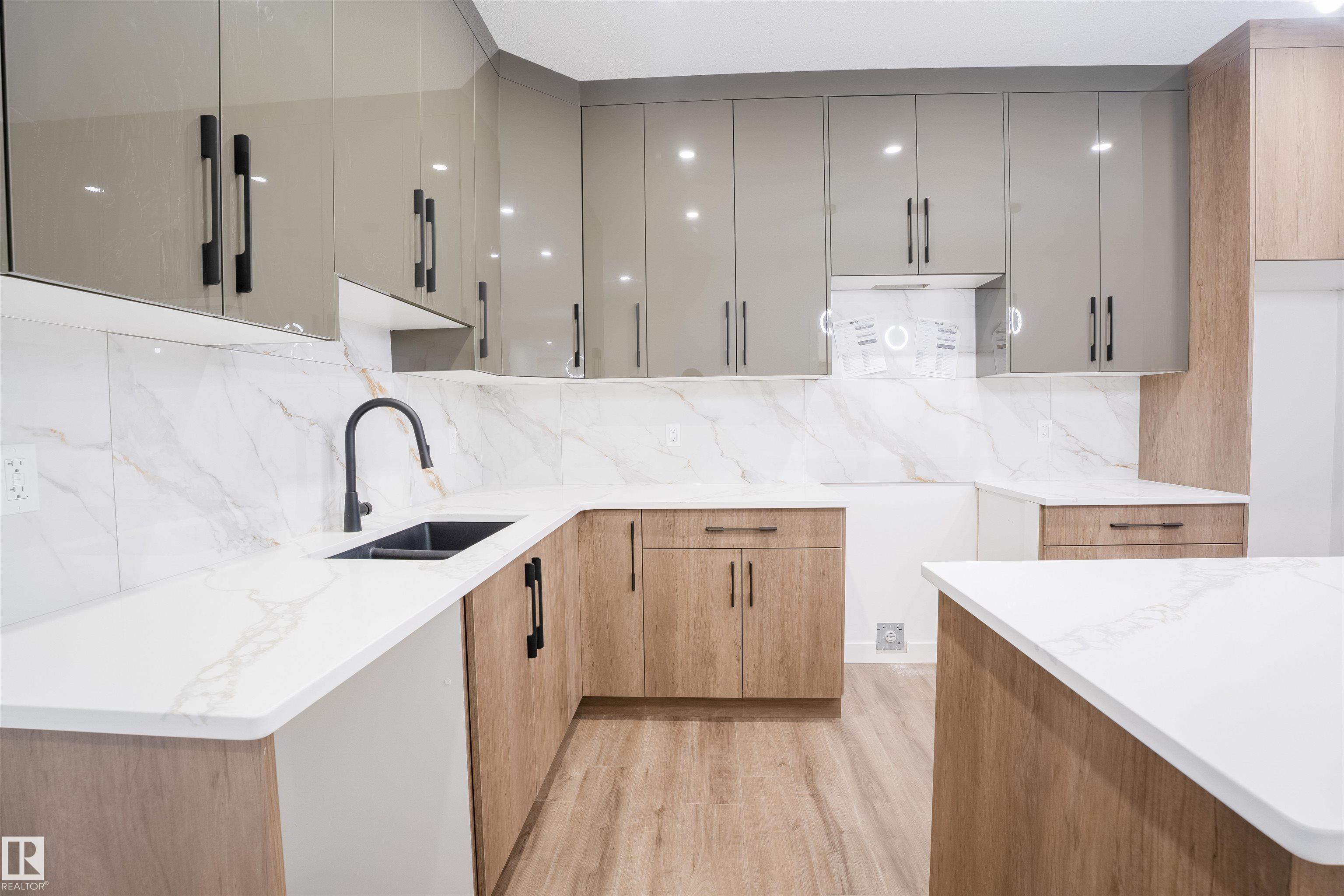 Photo 14 at 5211 104a Street NW, Pleasantview, Edmonton