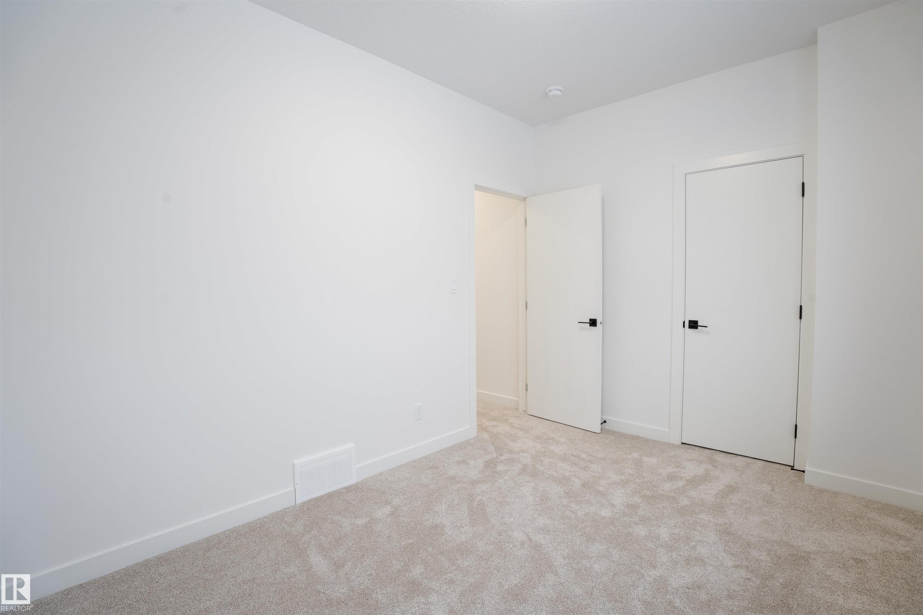 Photo 24 at 5211 104a Street NW, Pleasantview, Edmonton