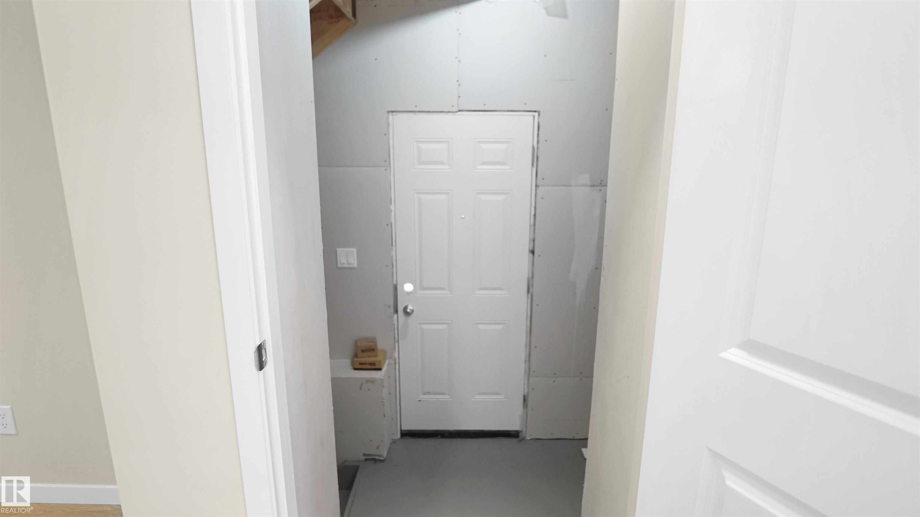 Photo 32 at 7116 51 Avenue, Elan, Beaumont