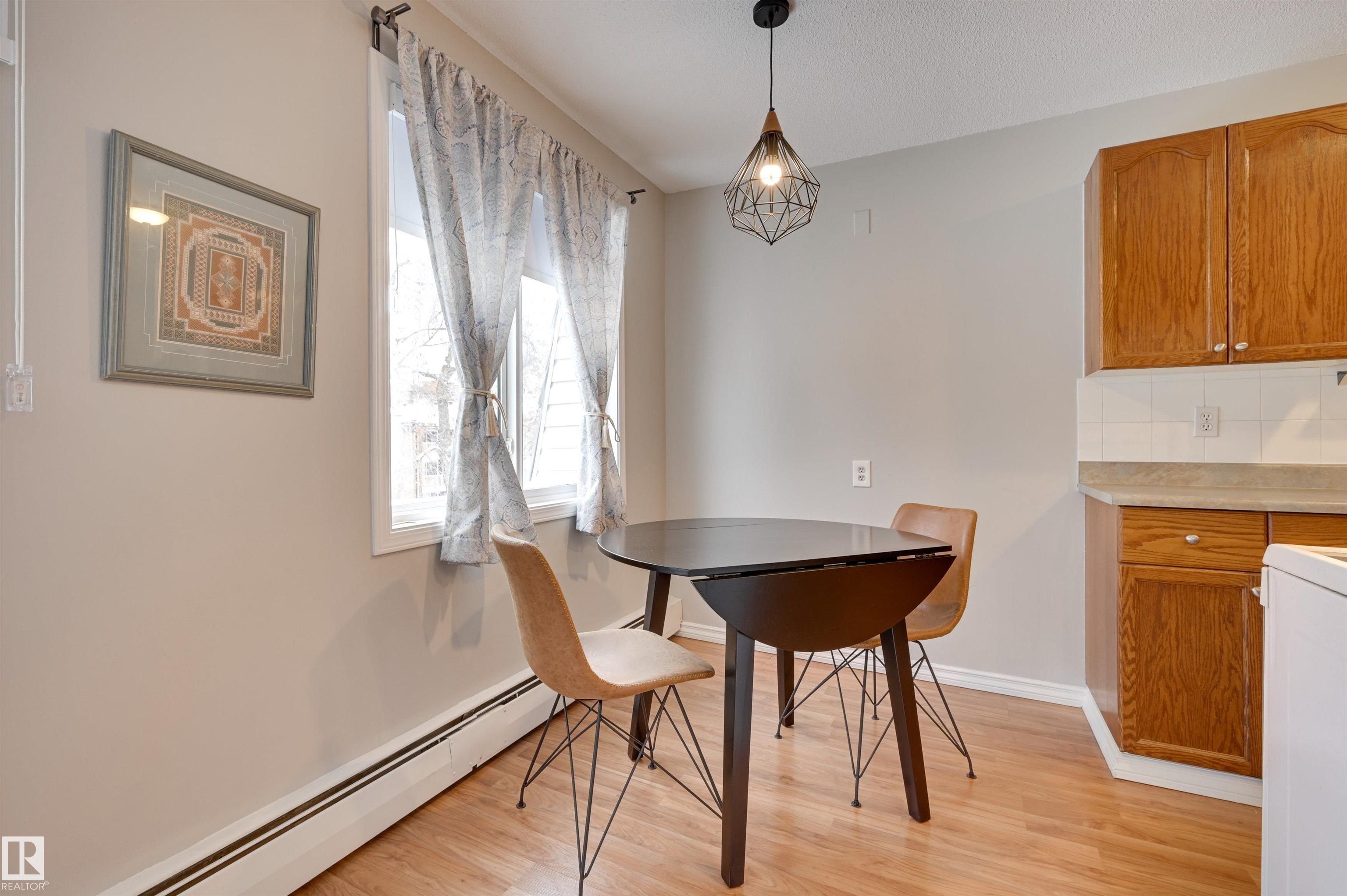 Photo 10 at 302 - 10230 114 Street NW, Wîhkwêntôwin, Edmonton