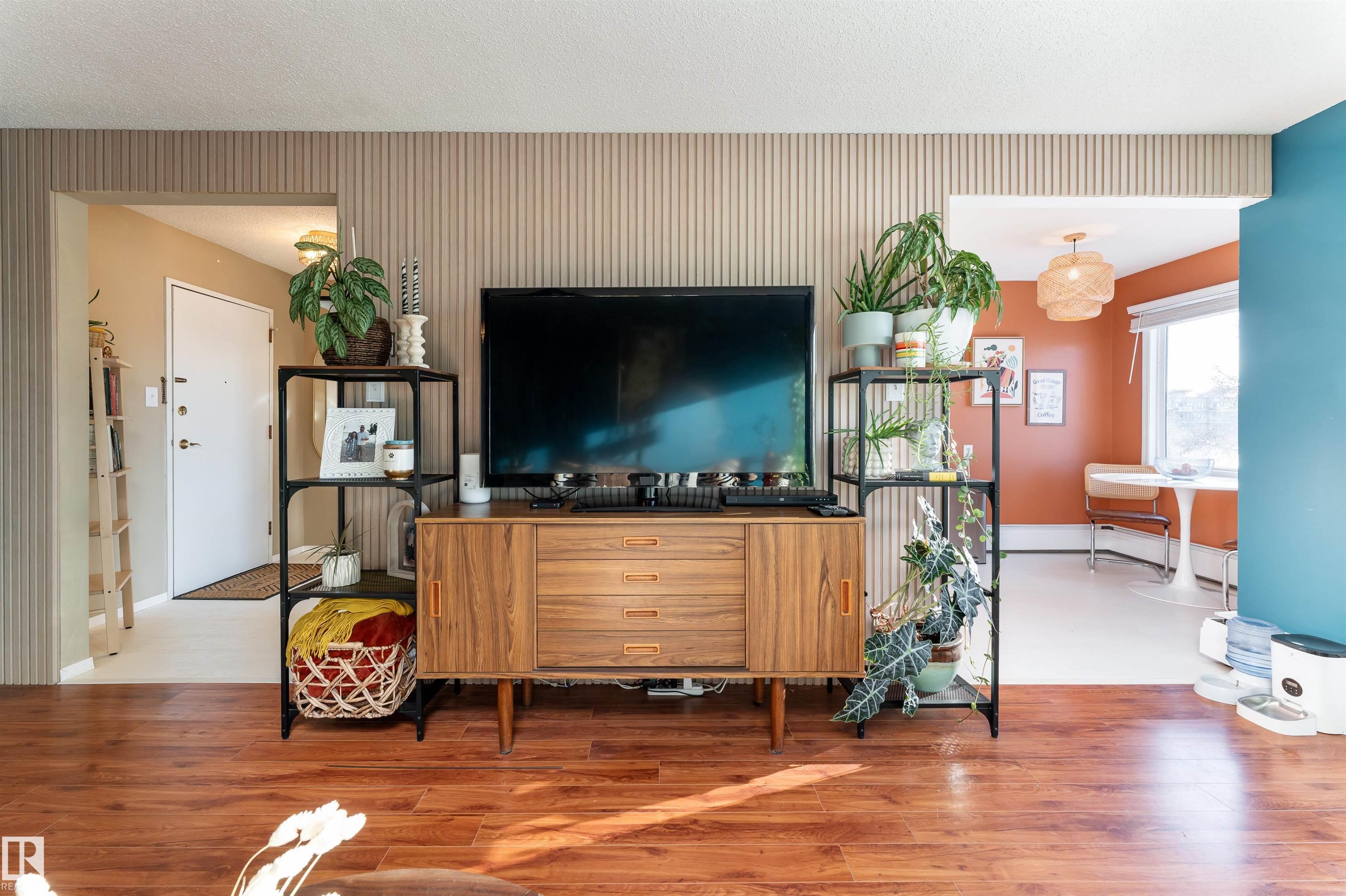 Photo 7 at 302 - 11435 41 Avenue NW, Royal Gardens, Edmonton