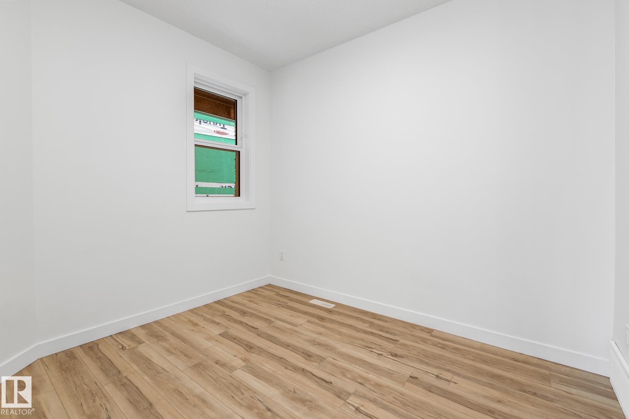 10 Enns Court, South Pointe, Fort Saskatchewan