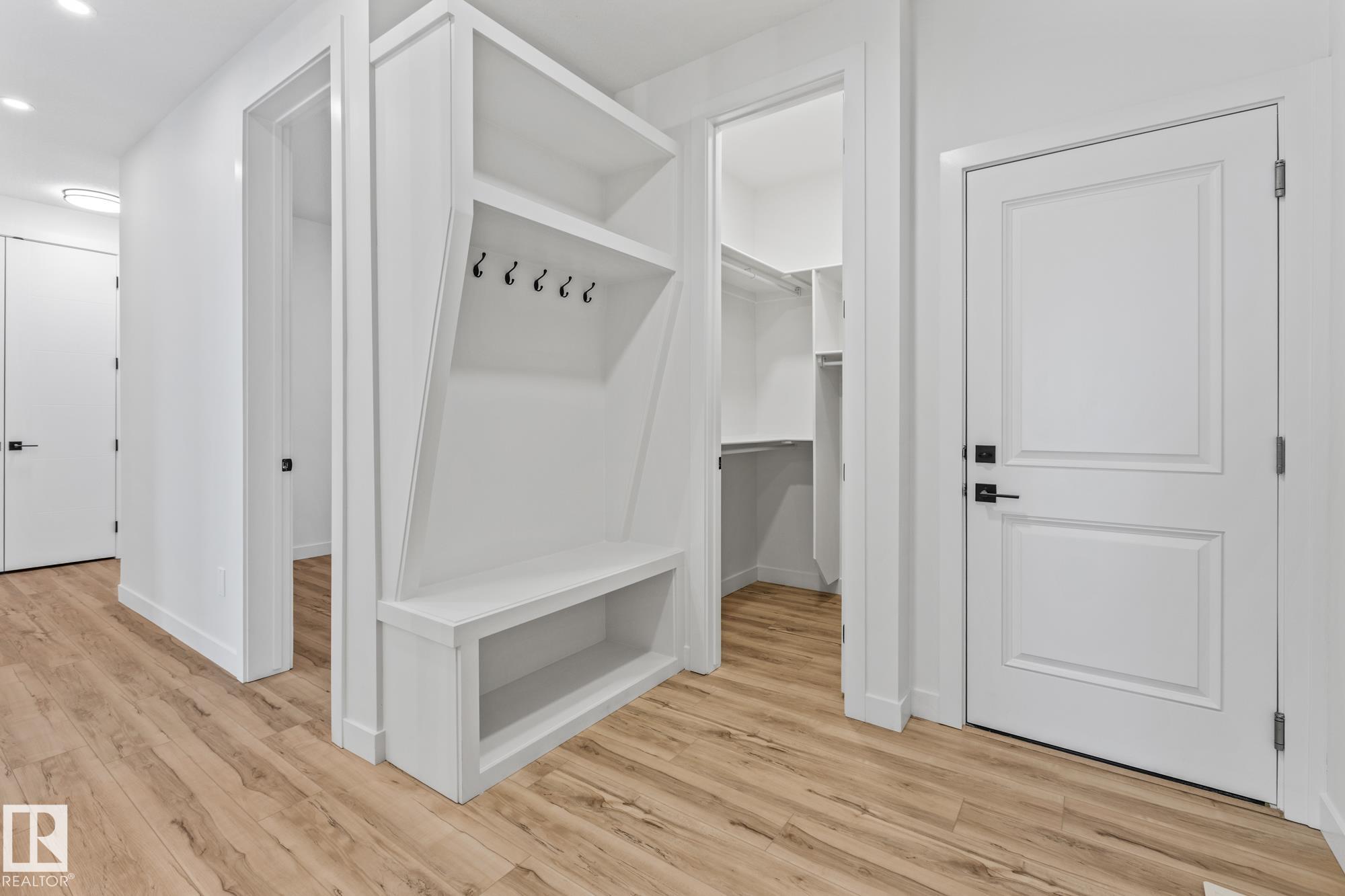 10 Enns Court, South Pointe, Fort Saskatchewan