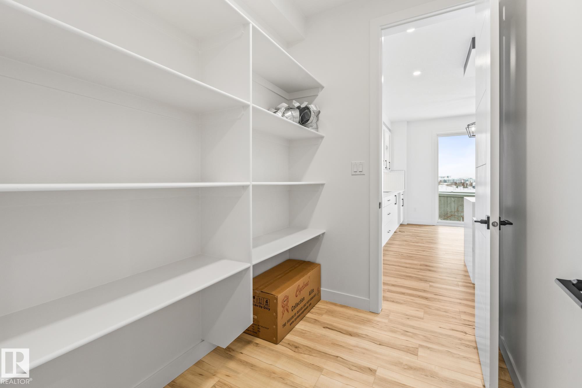 Photo 9 at 10 Enns Court, South Pointe, Fort Saskatchewan