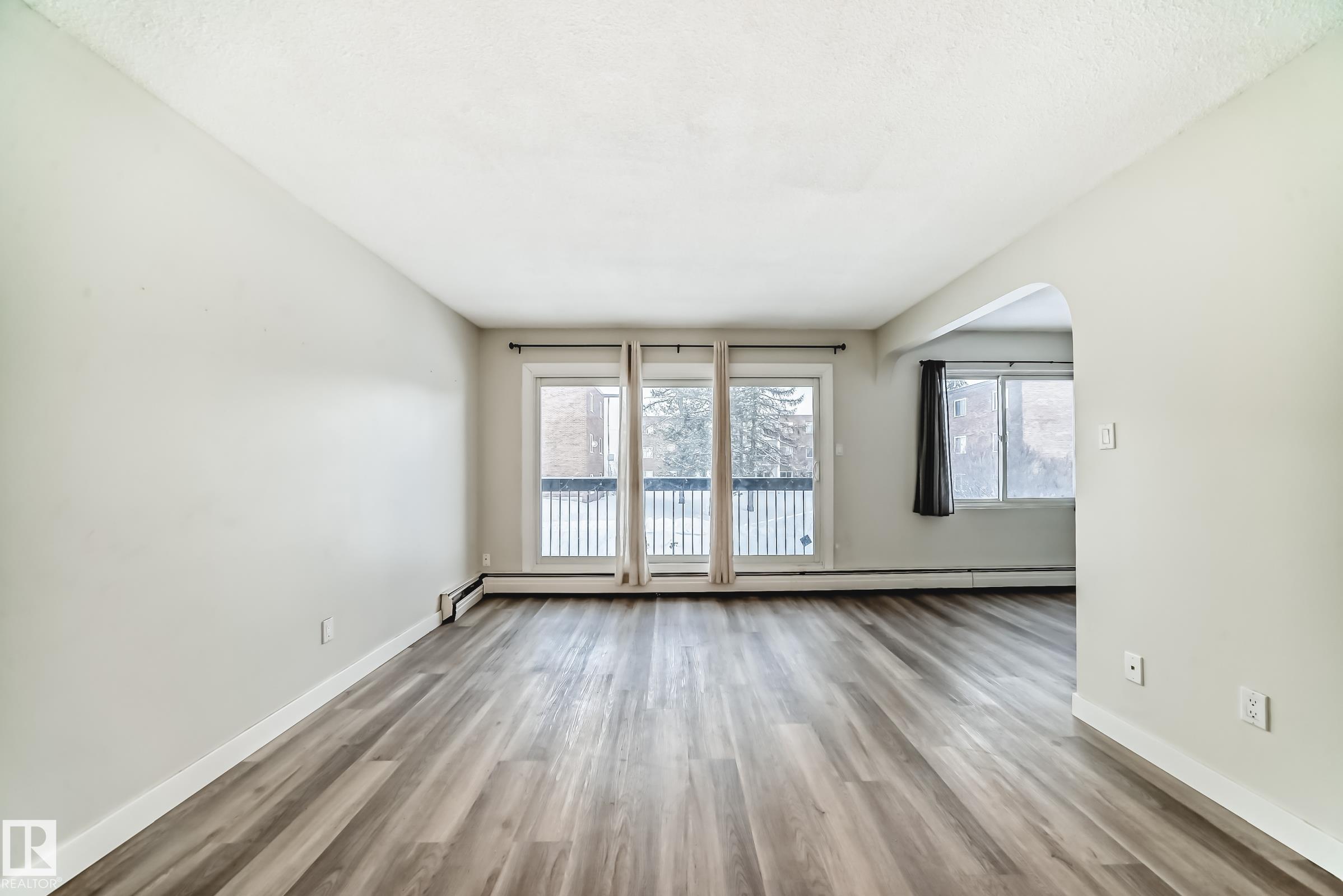 Photo 11 at 204 - 11420 40 Avenue NW, Royal Gardens, Edmonton