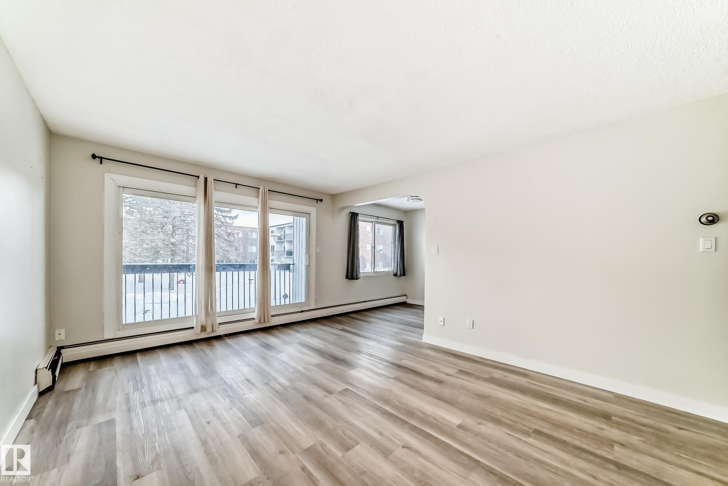 Photo 12 at 204 - 11420 40 Avenue NW, Royal Gardens, Edmonton