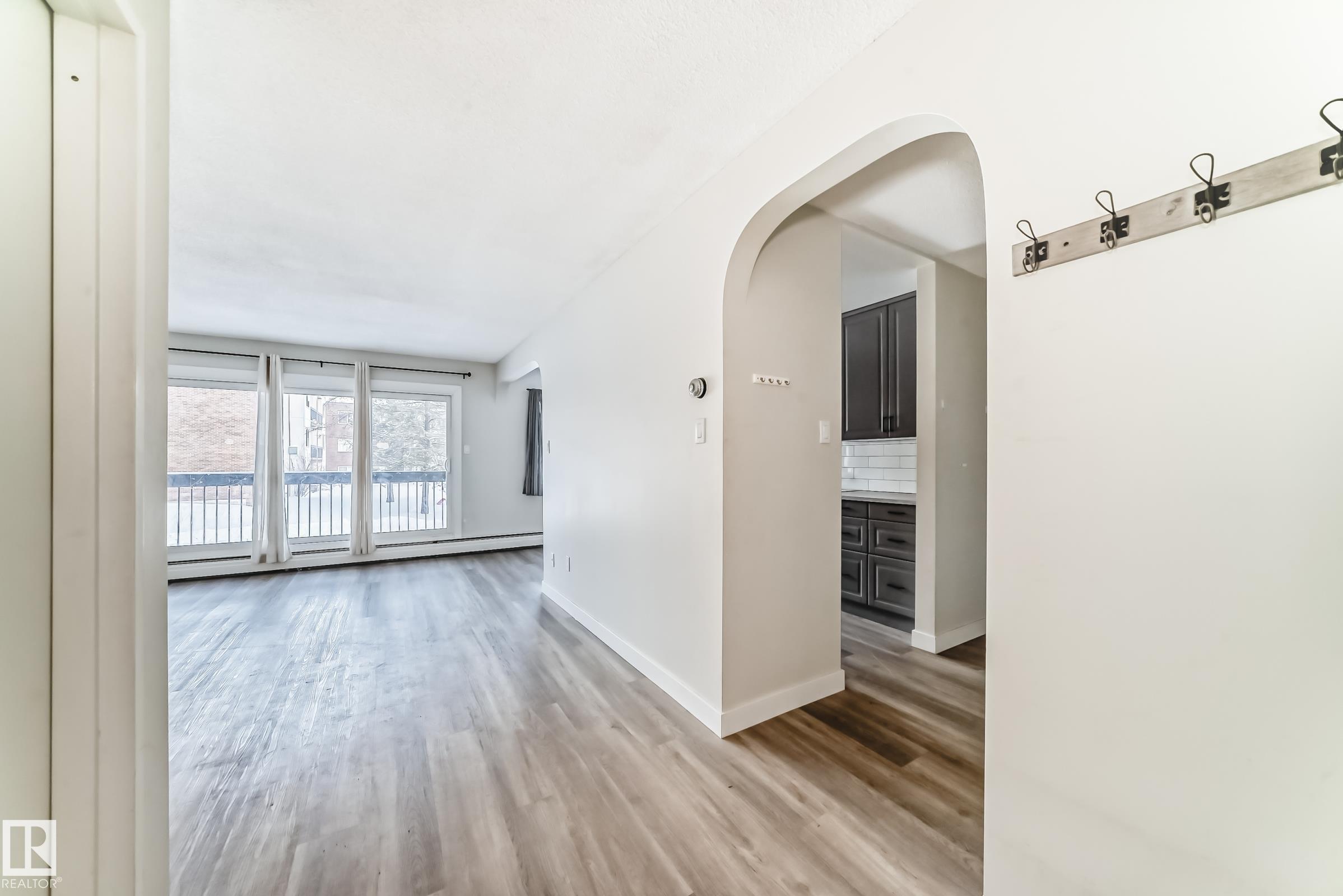 204 - 11420 40 Avenue NW, Royal Gardens, Edmonton