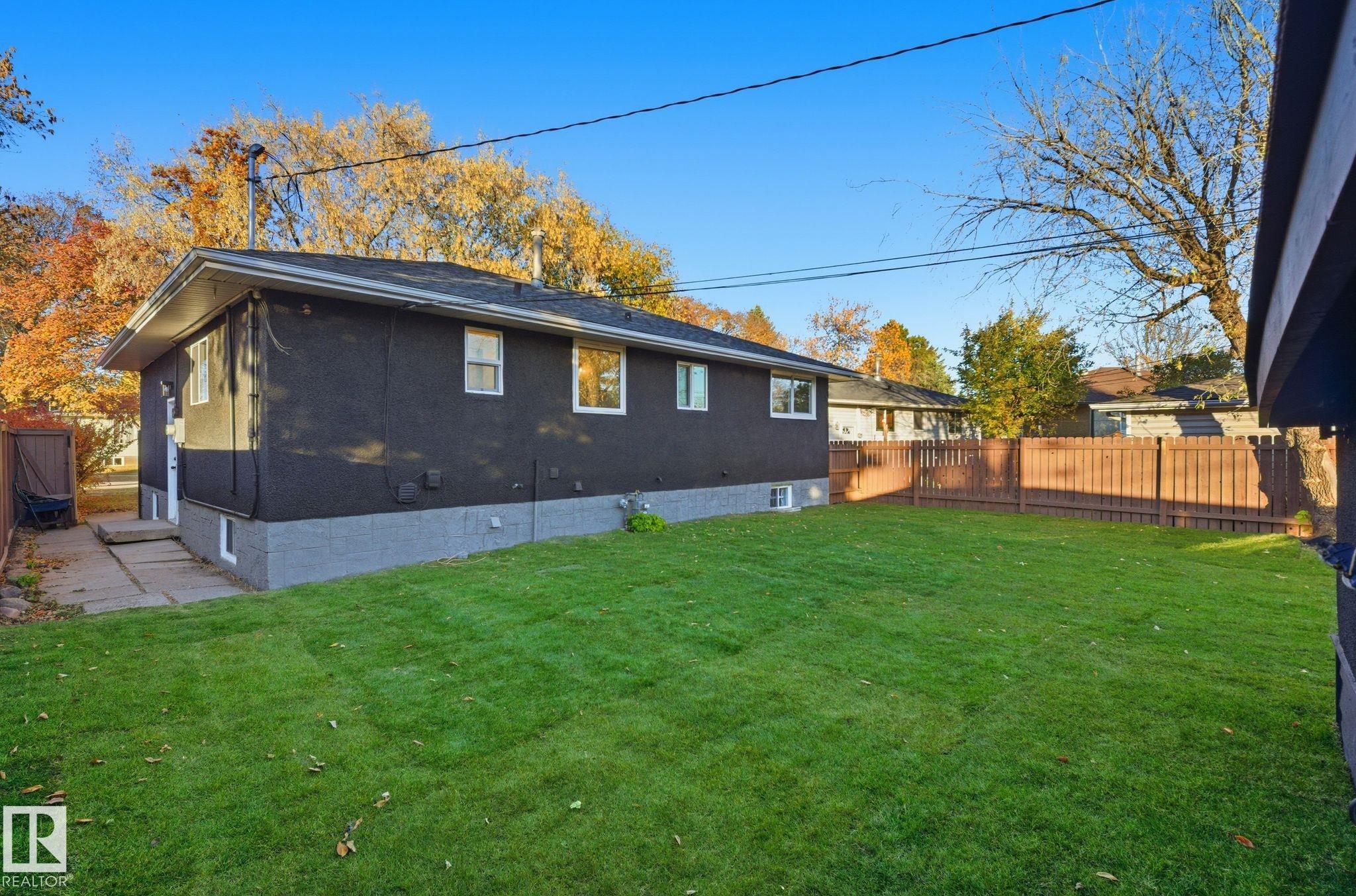 Photo 43 at 13507 124 Avenue NW, Dovercourt, Edmonton