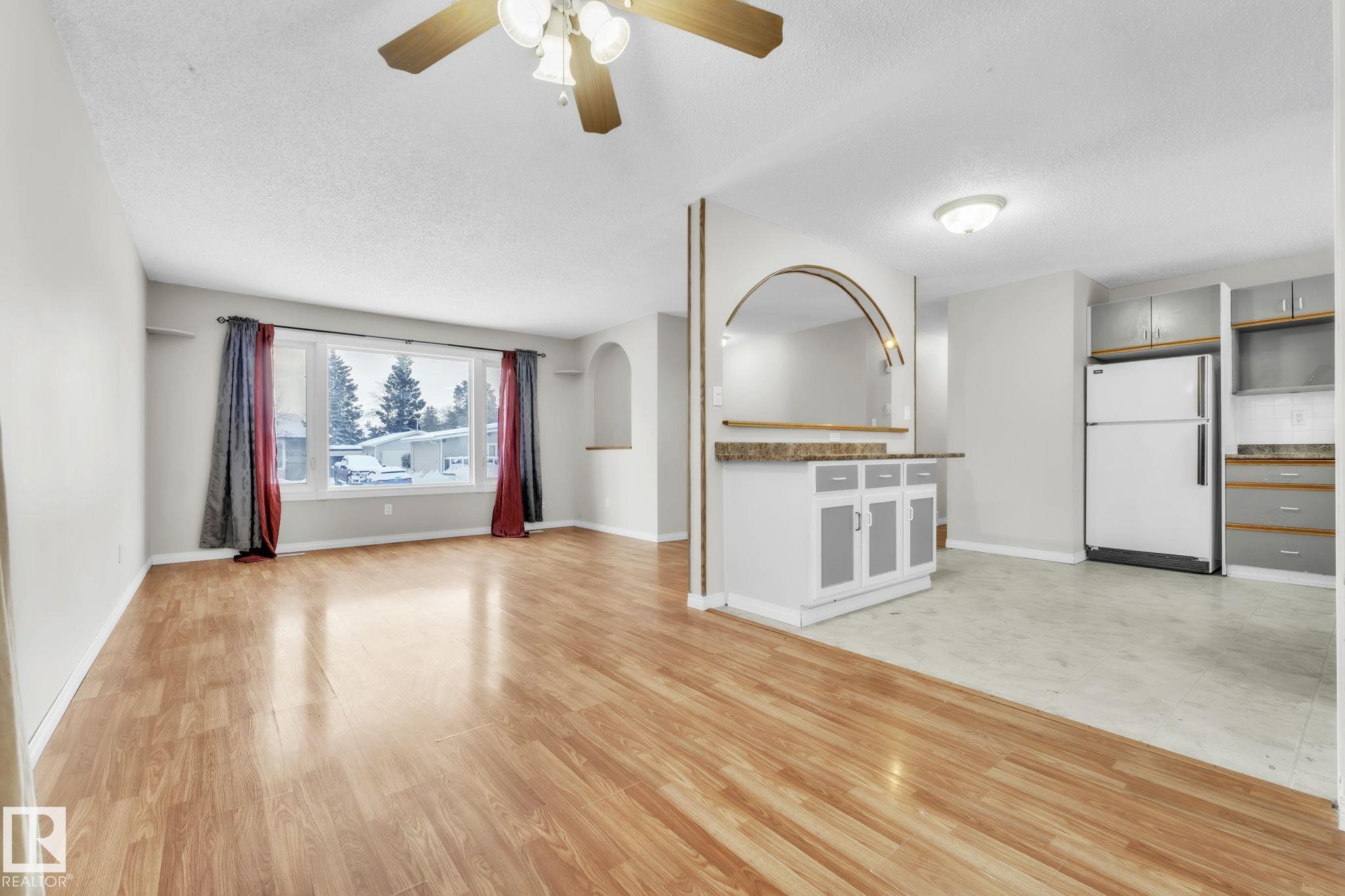 Photo 14 at 9208 99a Avenue, Morinville