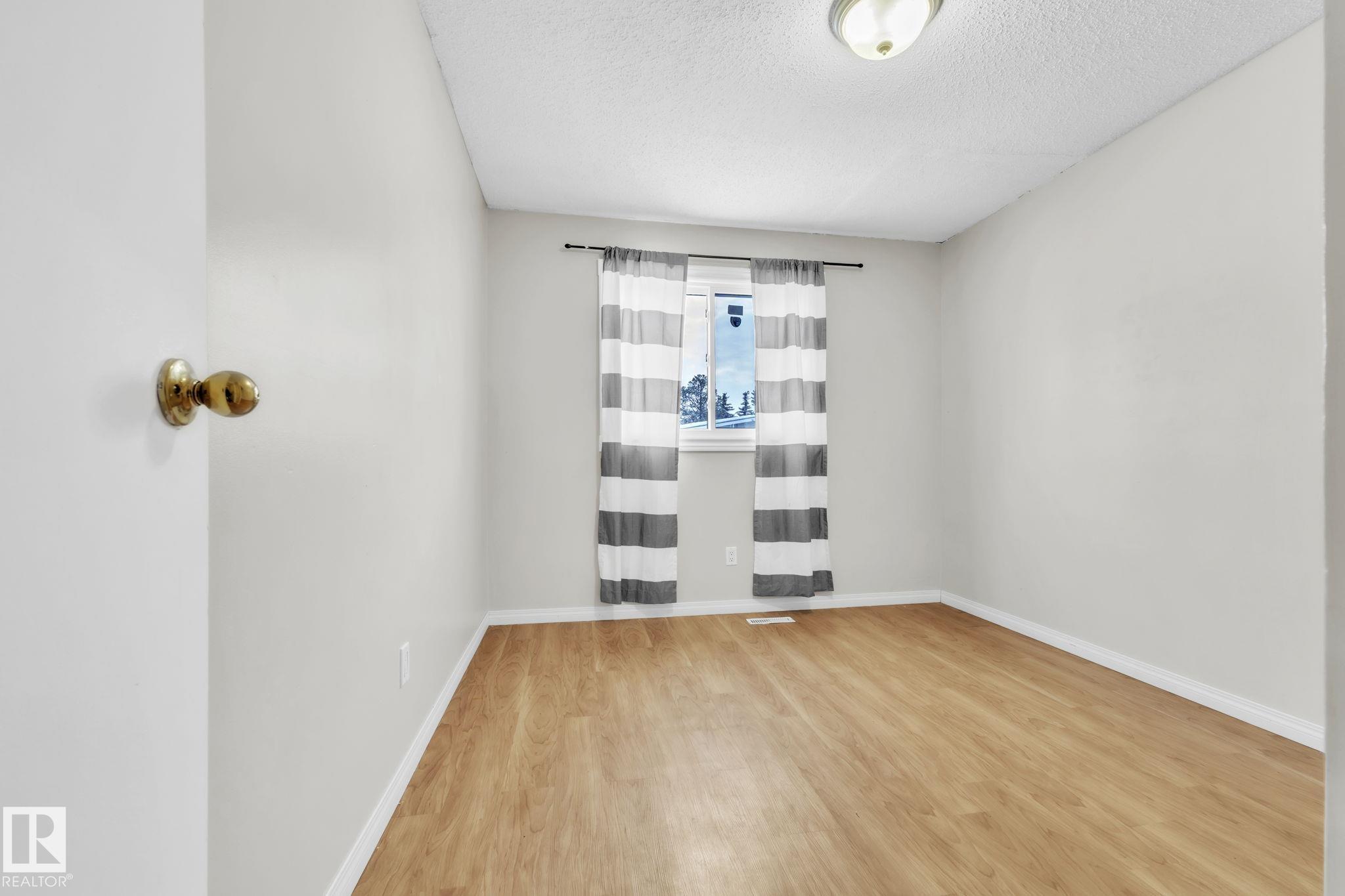 Photo 29 at 9208 99a Avenue, Morinville