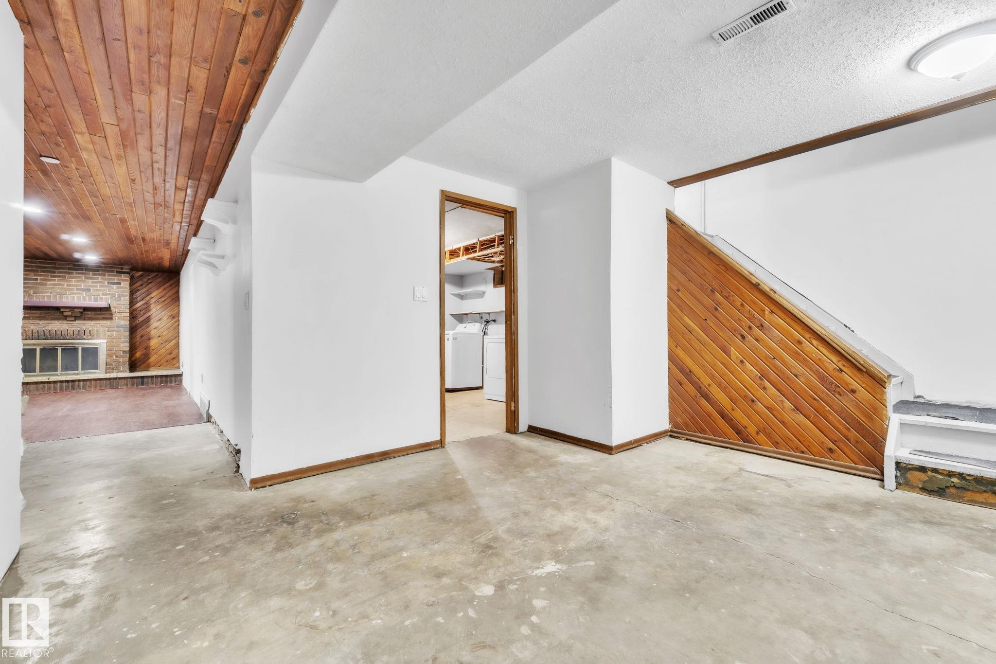 Photo 33 at 9208 99a Avenue, Morinville