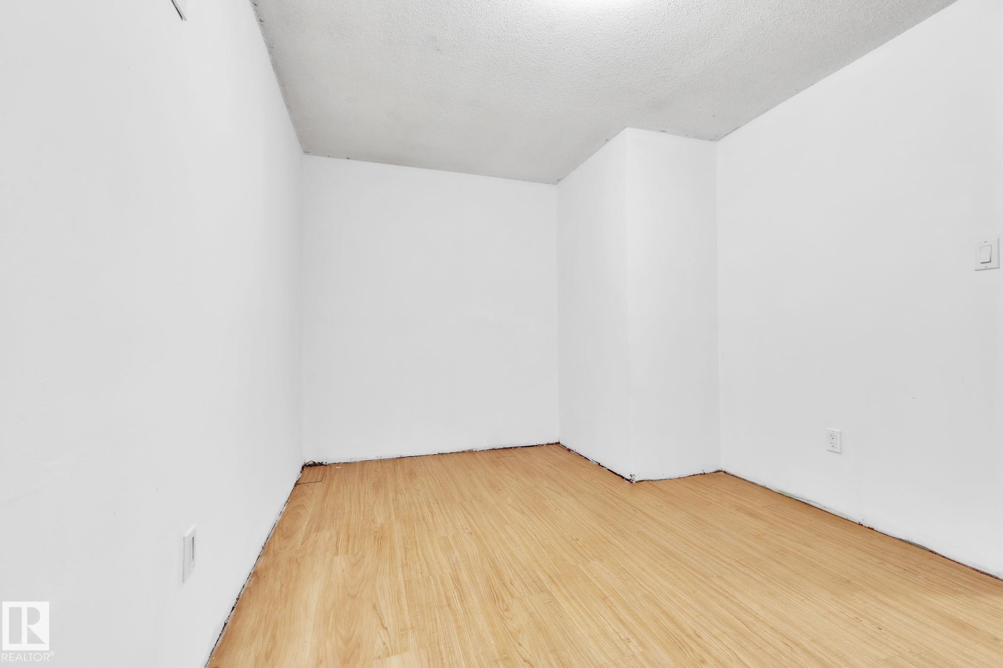 Photo 43 at 9208 99a Avenue, Morinville