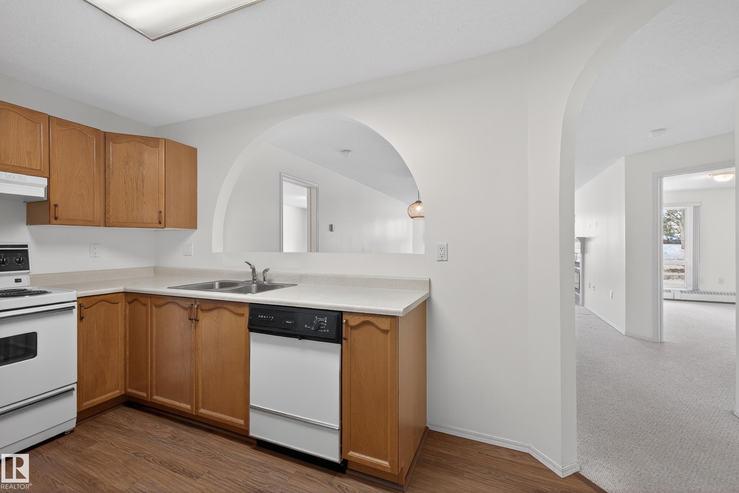 Photo 12 at 106 - 15499 Castle Downs Road NW, Beaumaris, Edmonton