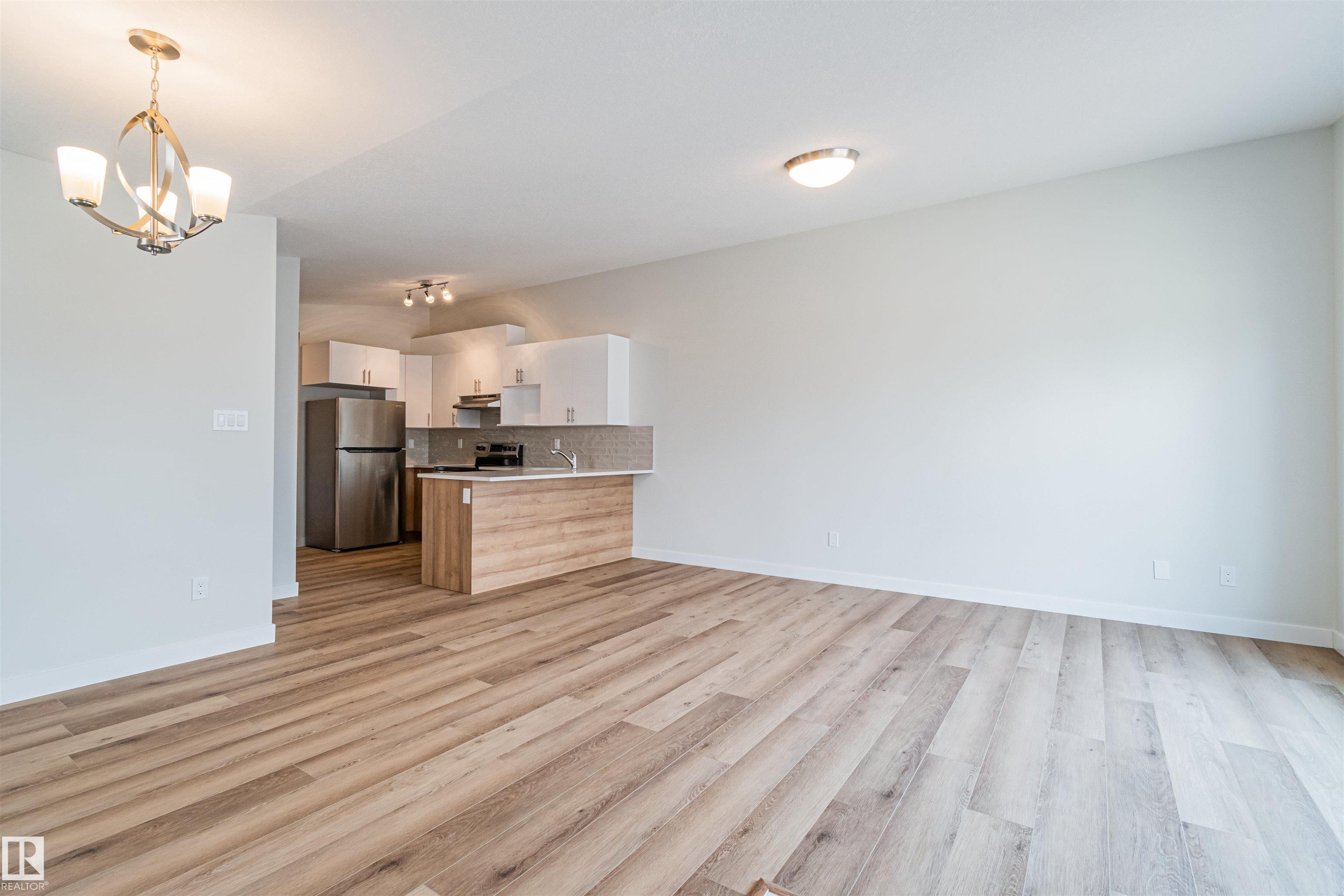 Photo 7 at 12038 86 Street NW, Eastwood, Edmonton