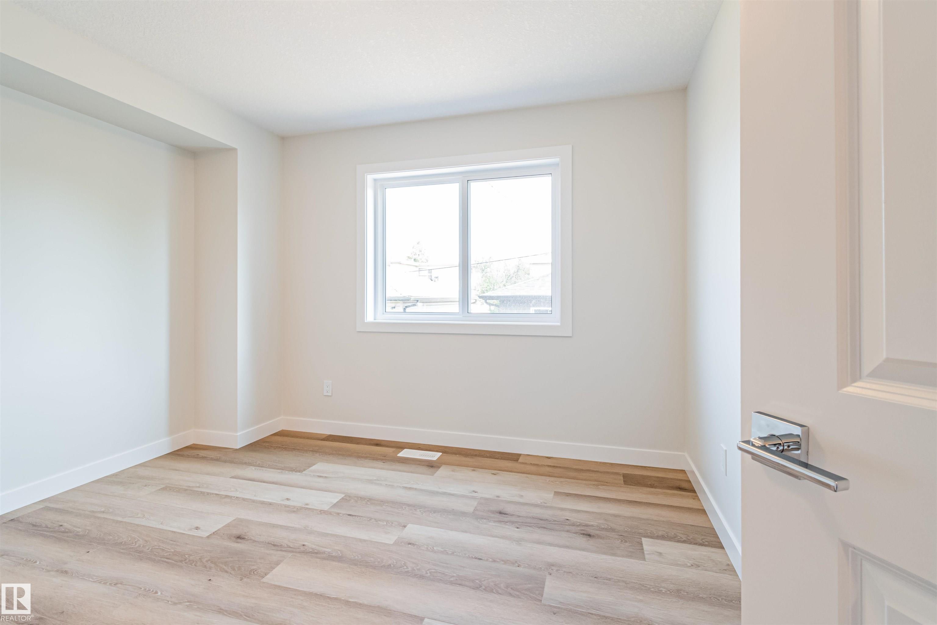 Photo 17 at 12044 79 Street NW, Eastwood, Edmonton