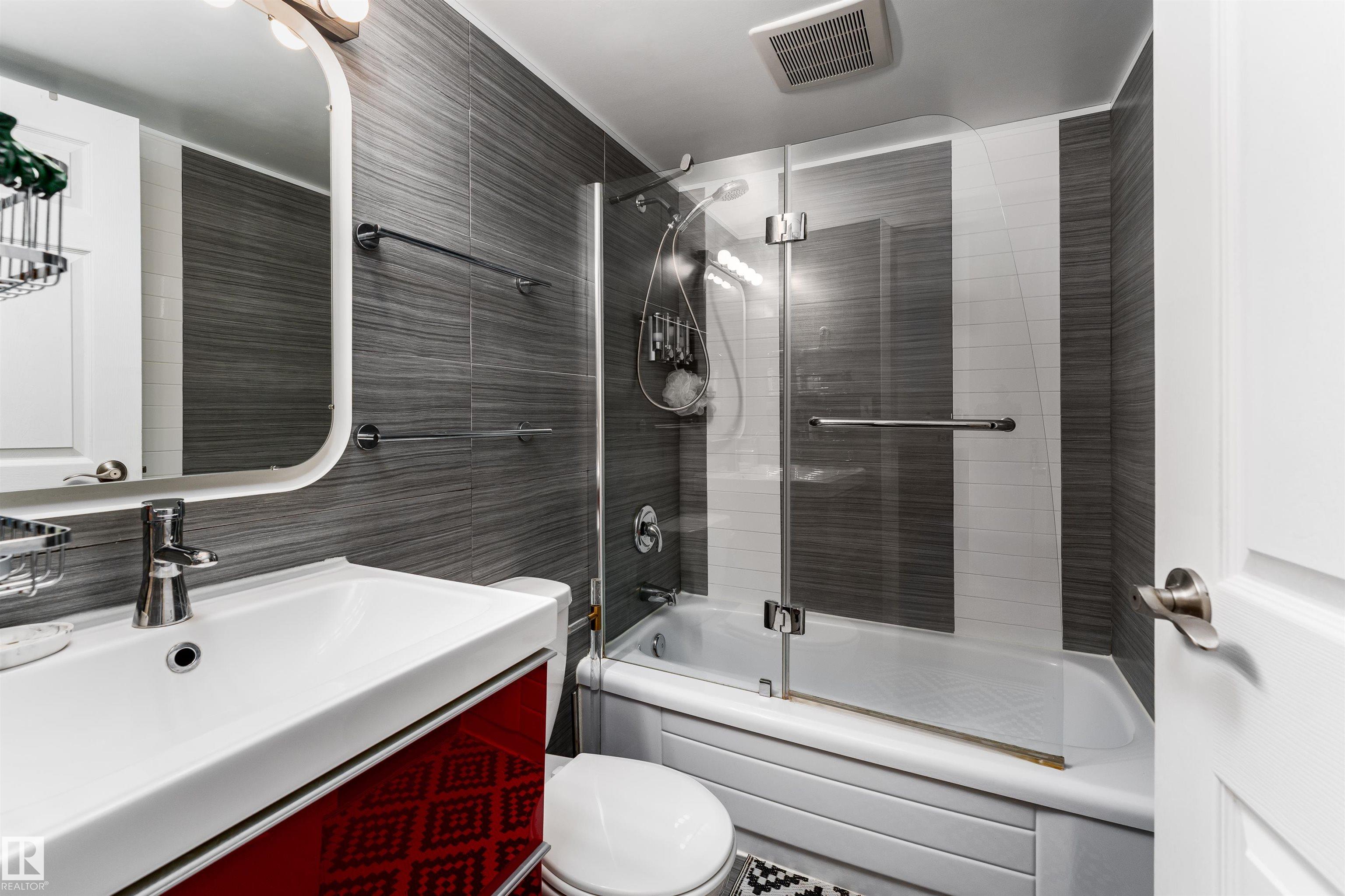 Photo 25 at 604 - 9028 Jasper Avenue NW, Boyle Street, Edmonton