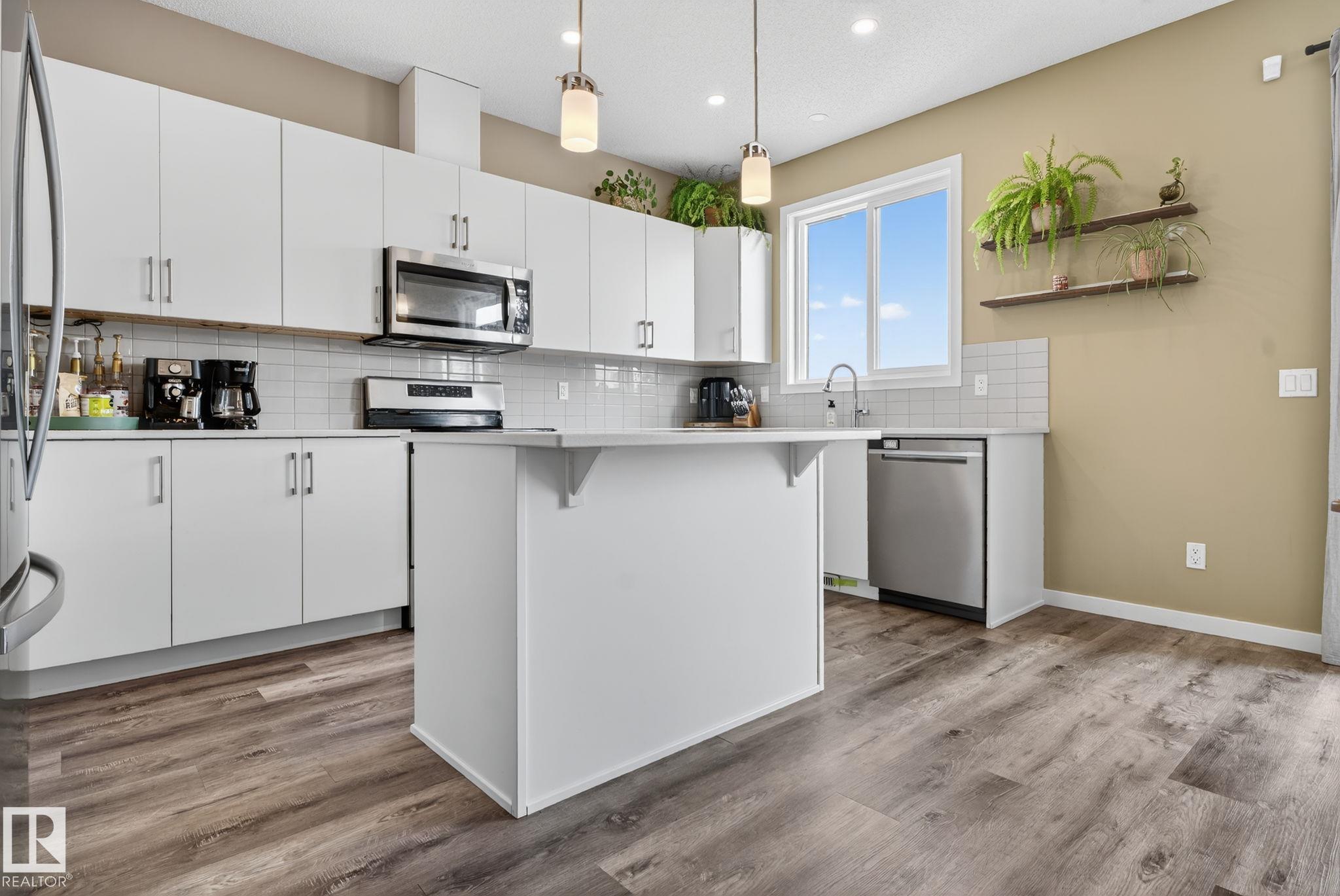 Photo 19 at 211 Sturtz Bend, Southfork, Leduc