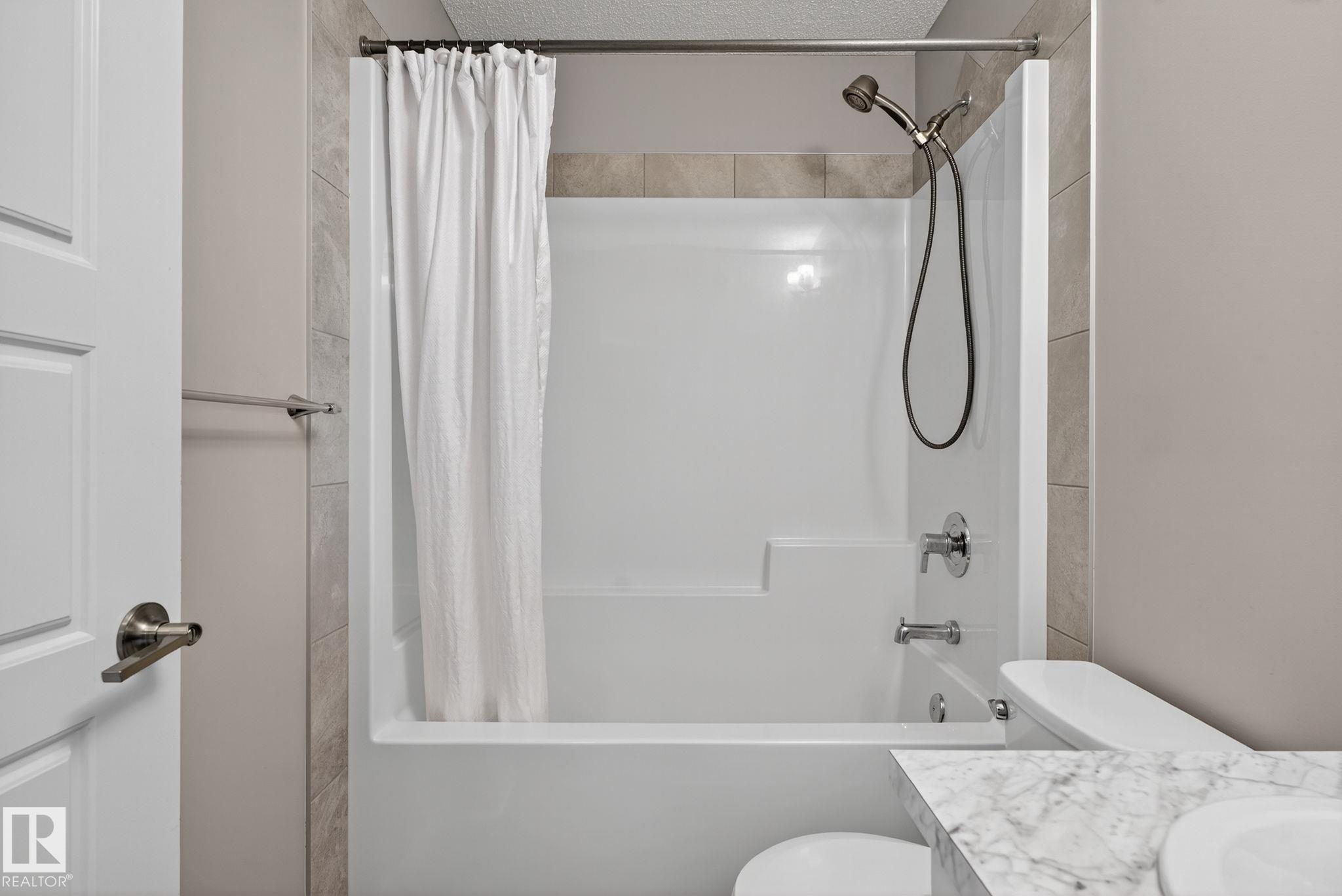 Photo 44 at 211 Sturtz Bend, Southfork, Leduc