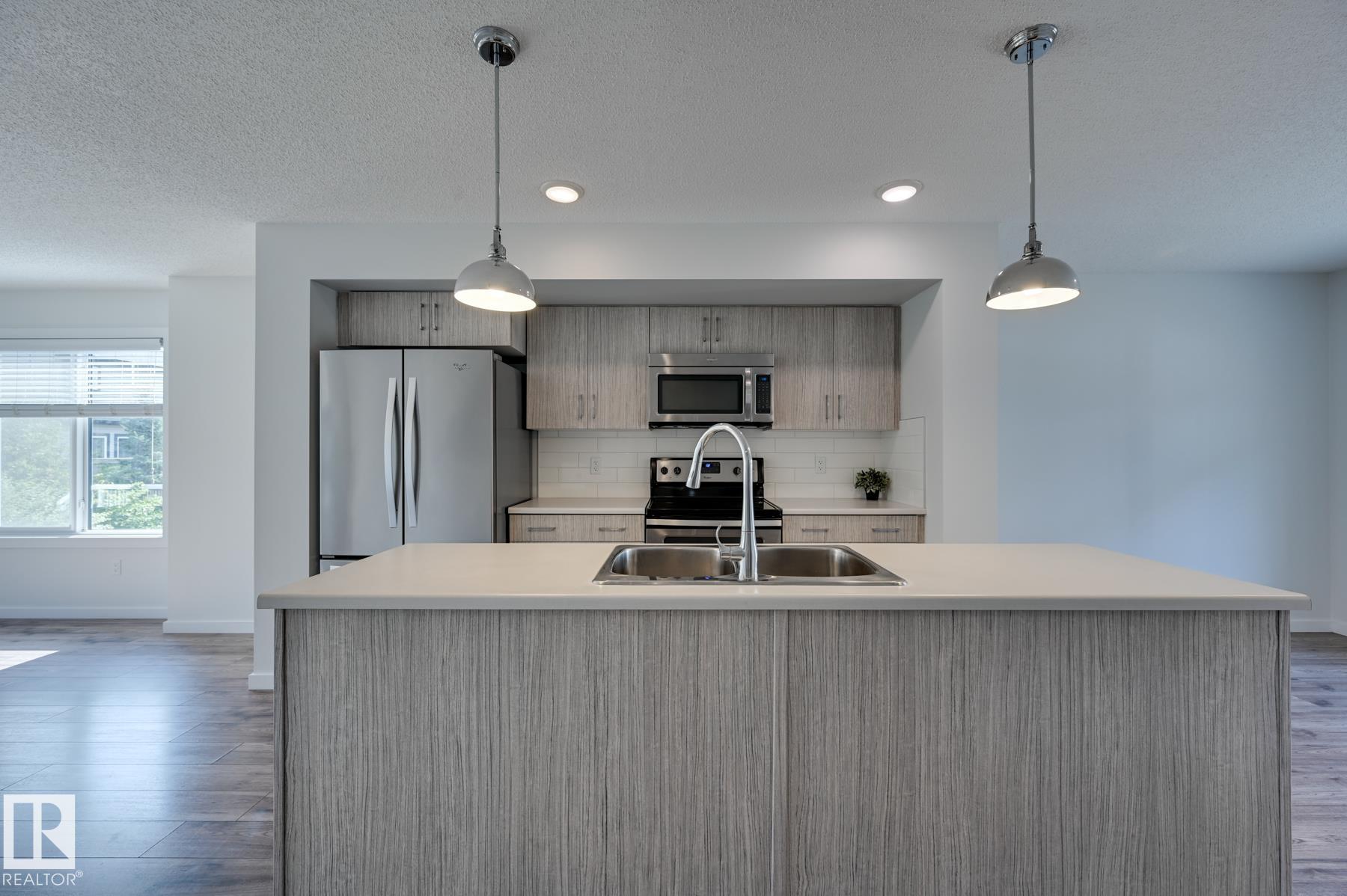 Photo 12 at 26 - 2215 24 Street NW, Laurel, Edmonton