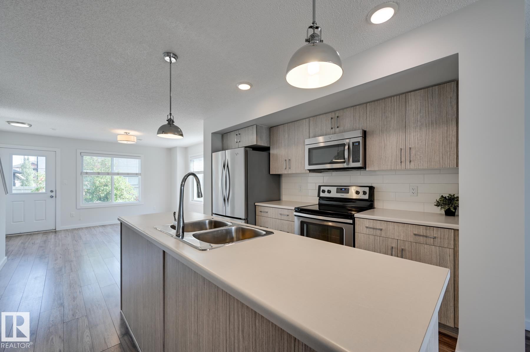 Photo 13 at 26 - 2215 24 Street NW, Laurel, Edmonton