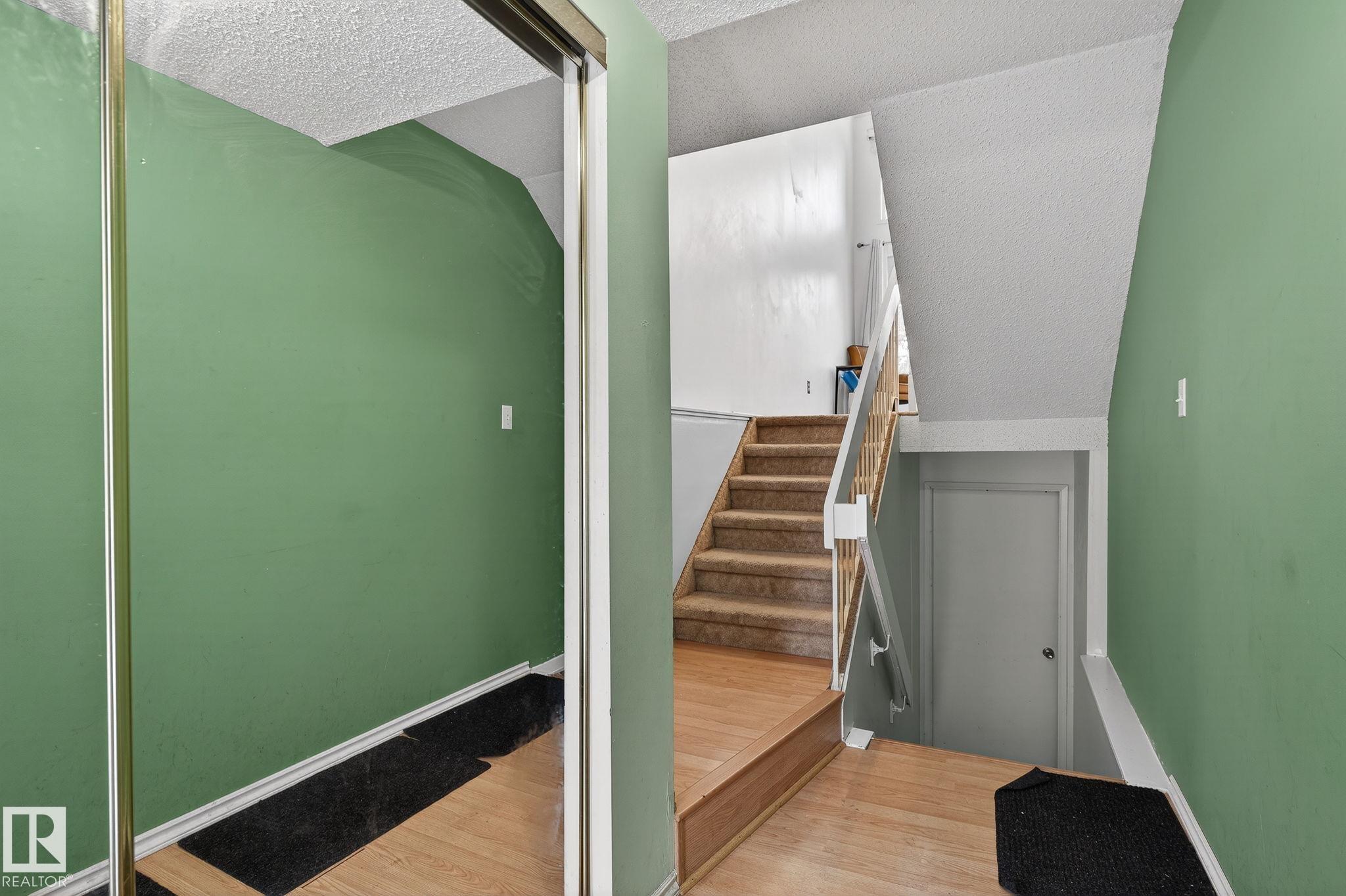 Photo 20 at 1037 Millbourne Rd E NW, Michaels Park, Edmonton